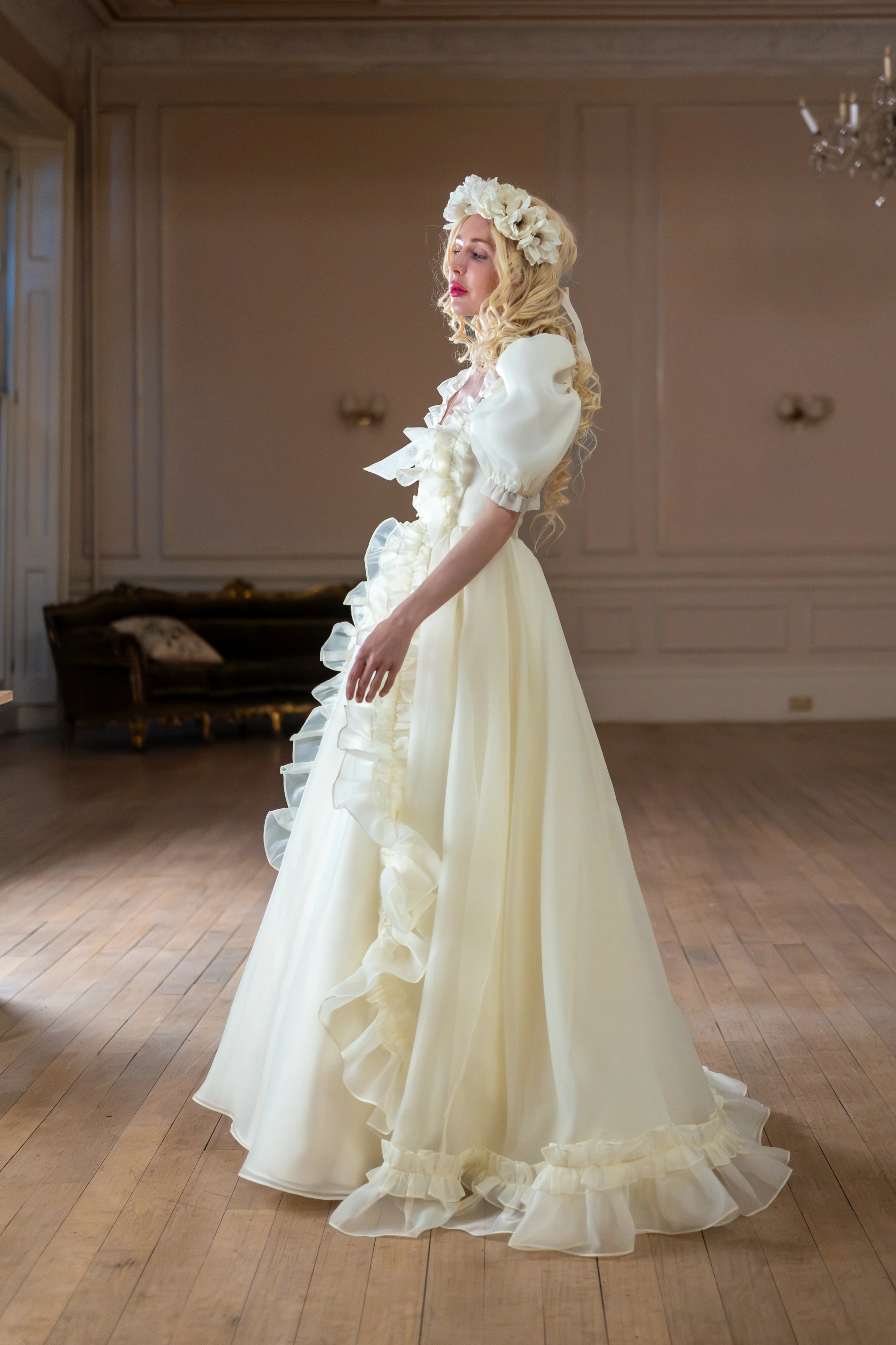 Angelic Kisses Duchess Gown - Image 14