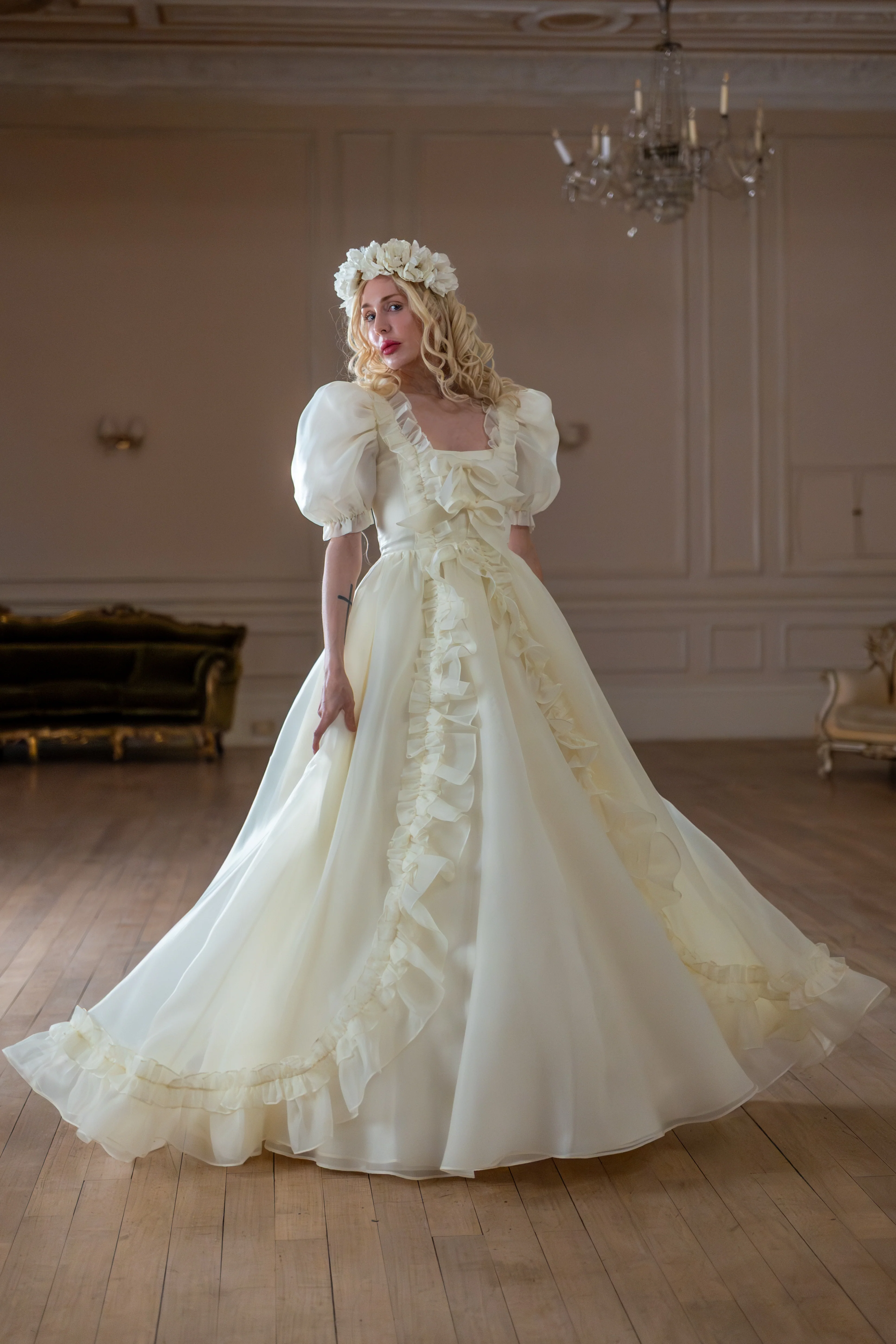 Angelic Kisses Duchess Gown - Image 15