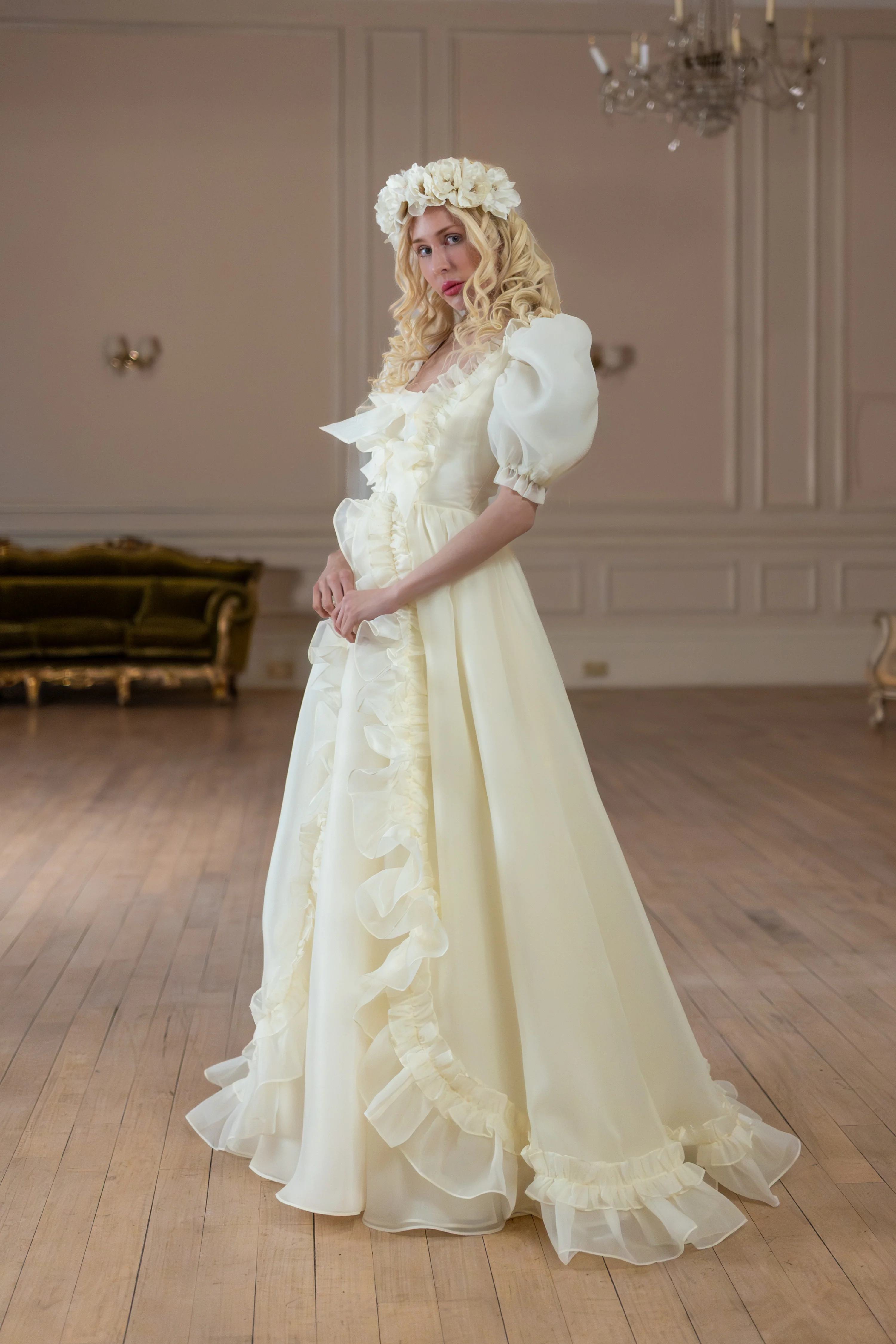 Angelic Kisses Duchess Gown - Image 3
