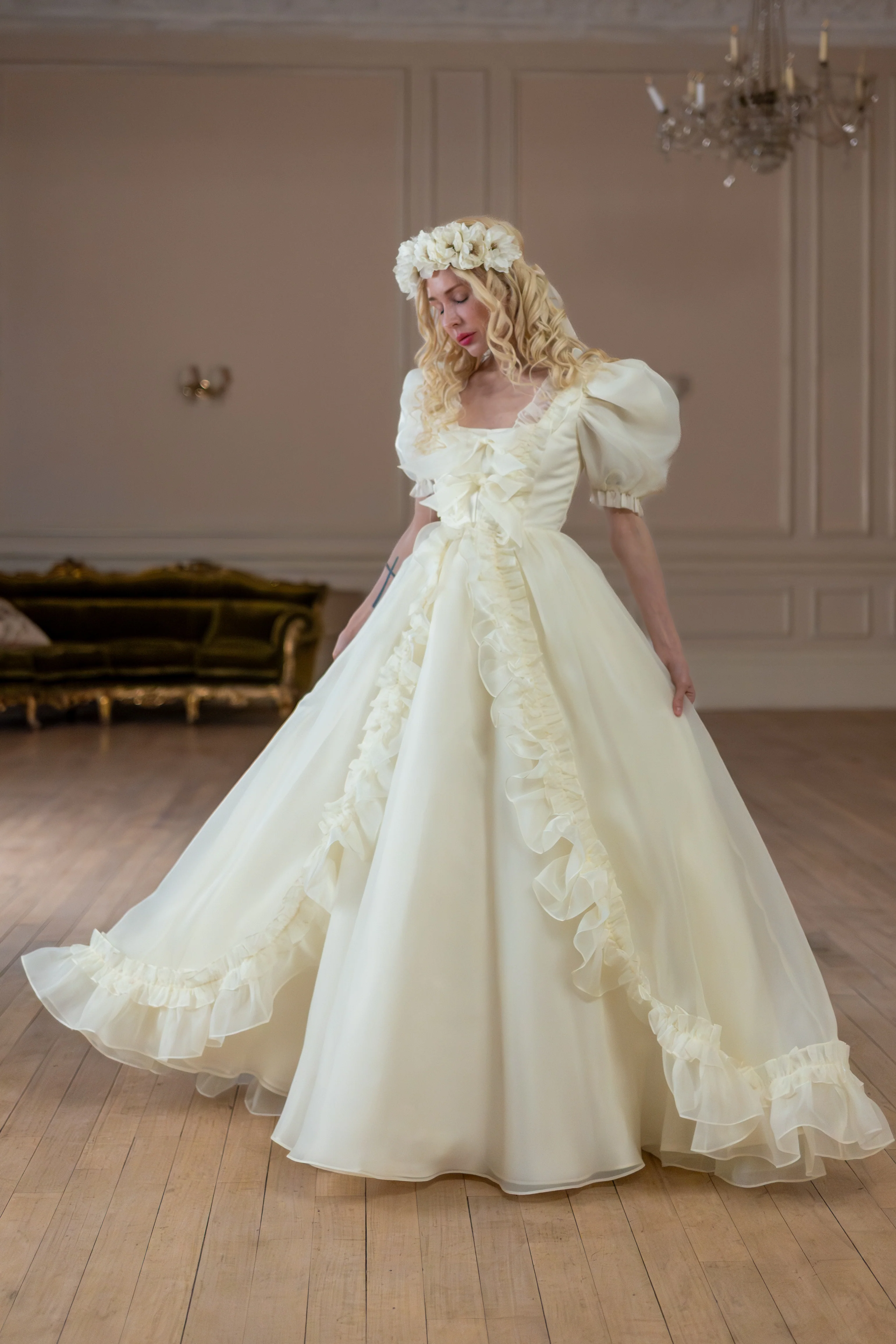 Angelic Kisses Duchess Gown - Image 4