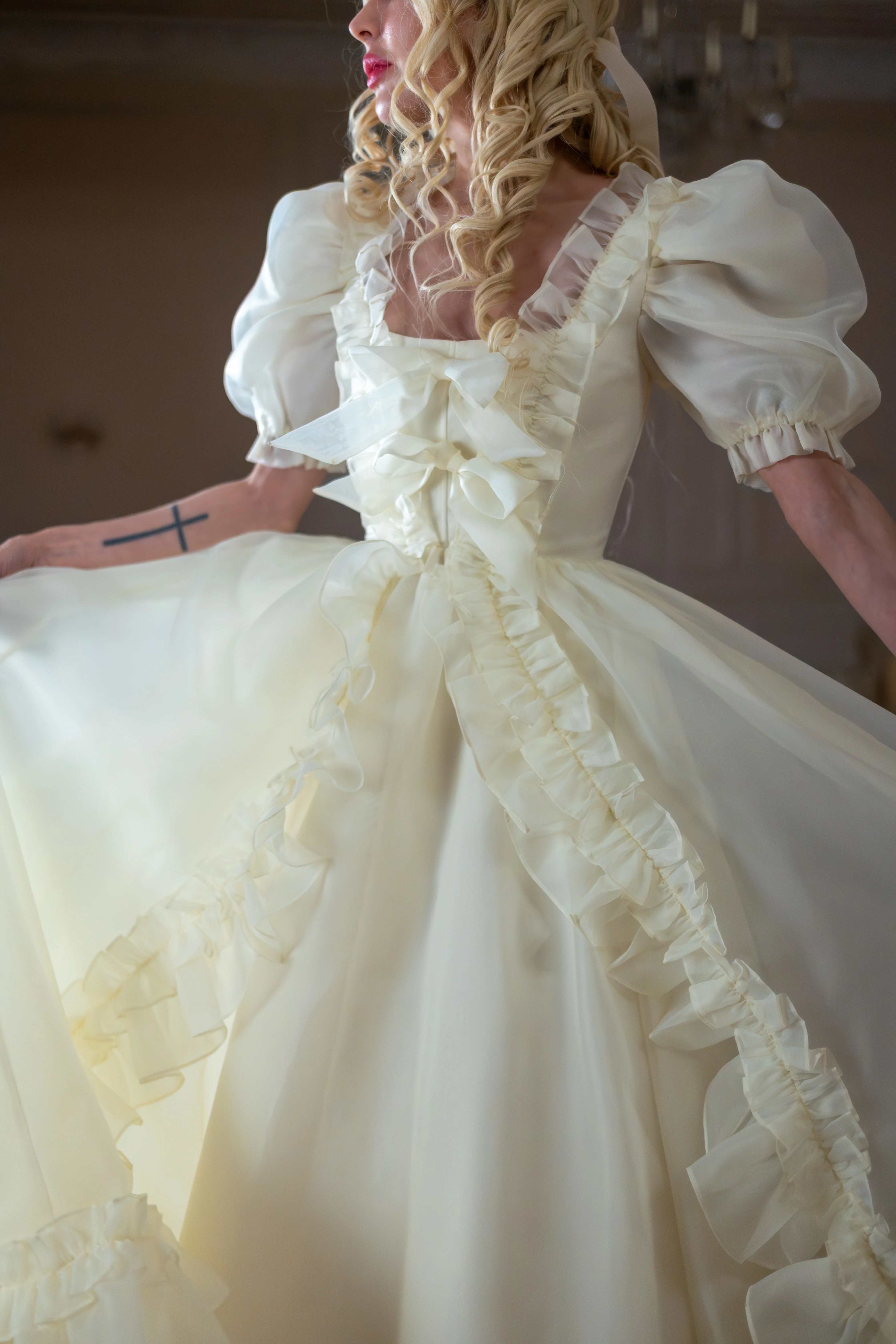 Angelic Kisses Duchess Gown - Image 5