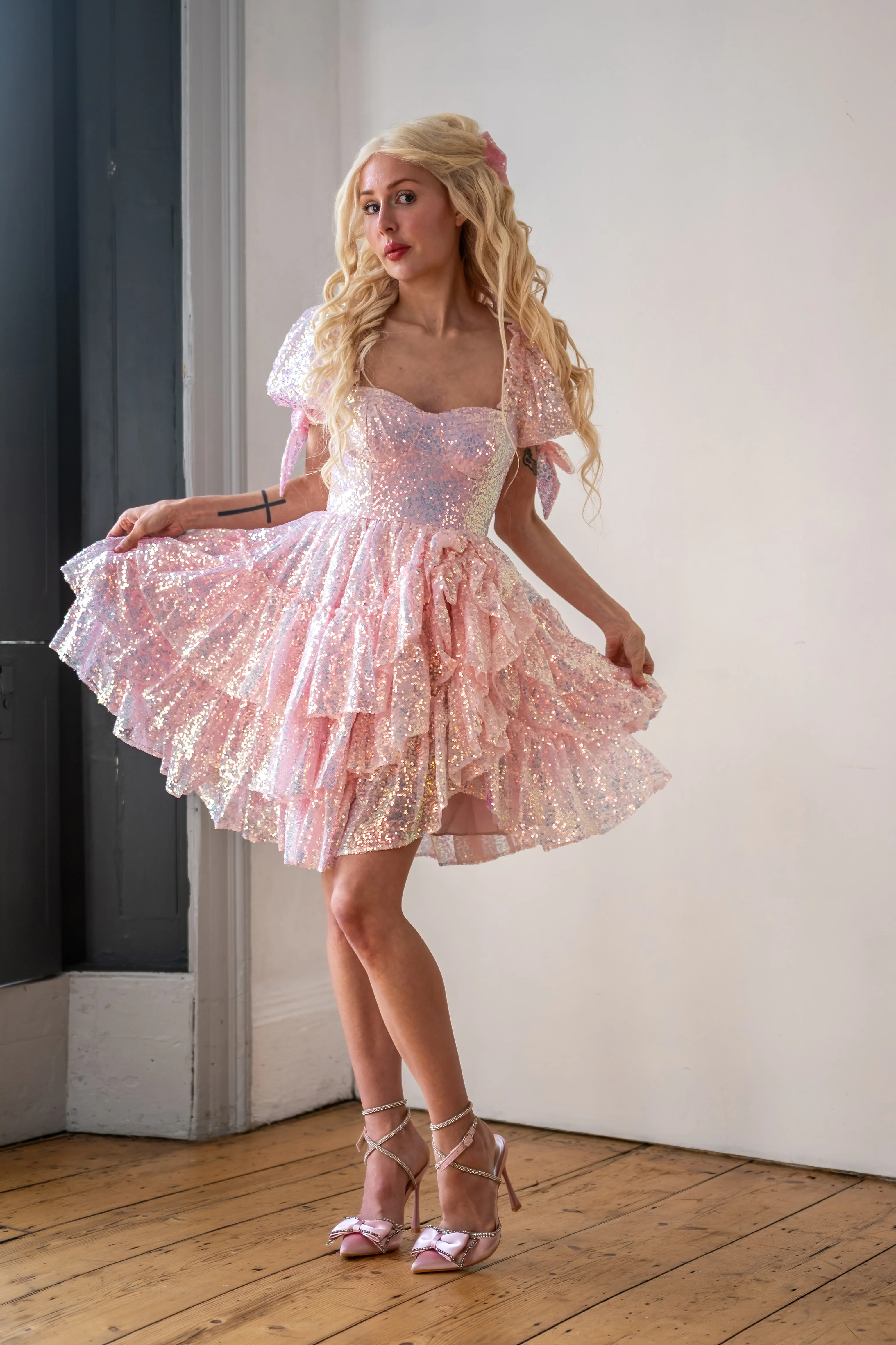Aphrodite's Kiss Damsel Dress - Image 3
