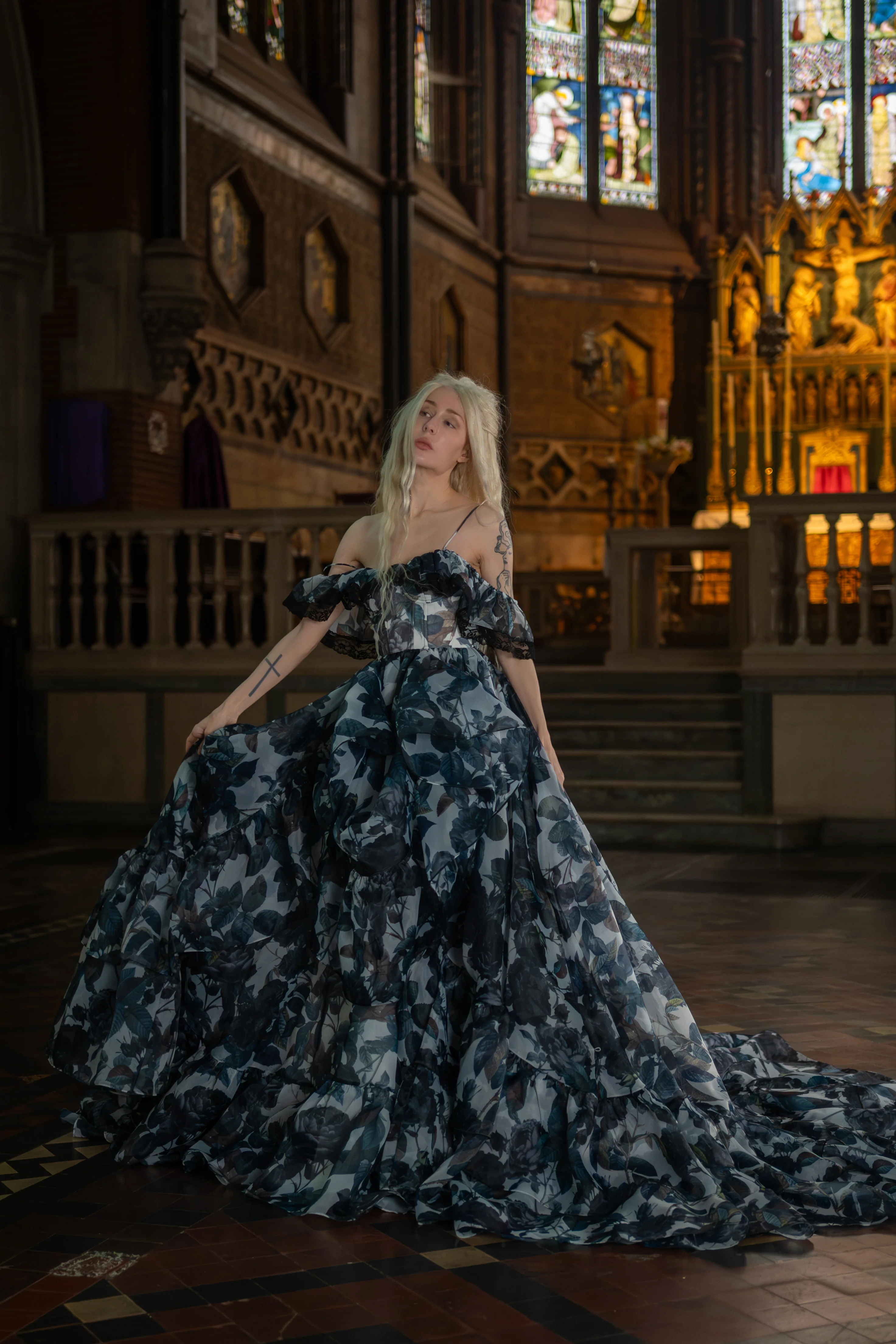 Chapel of Thorns Guileless Gown - Image 10