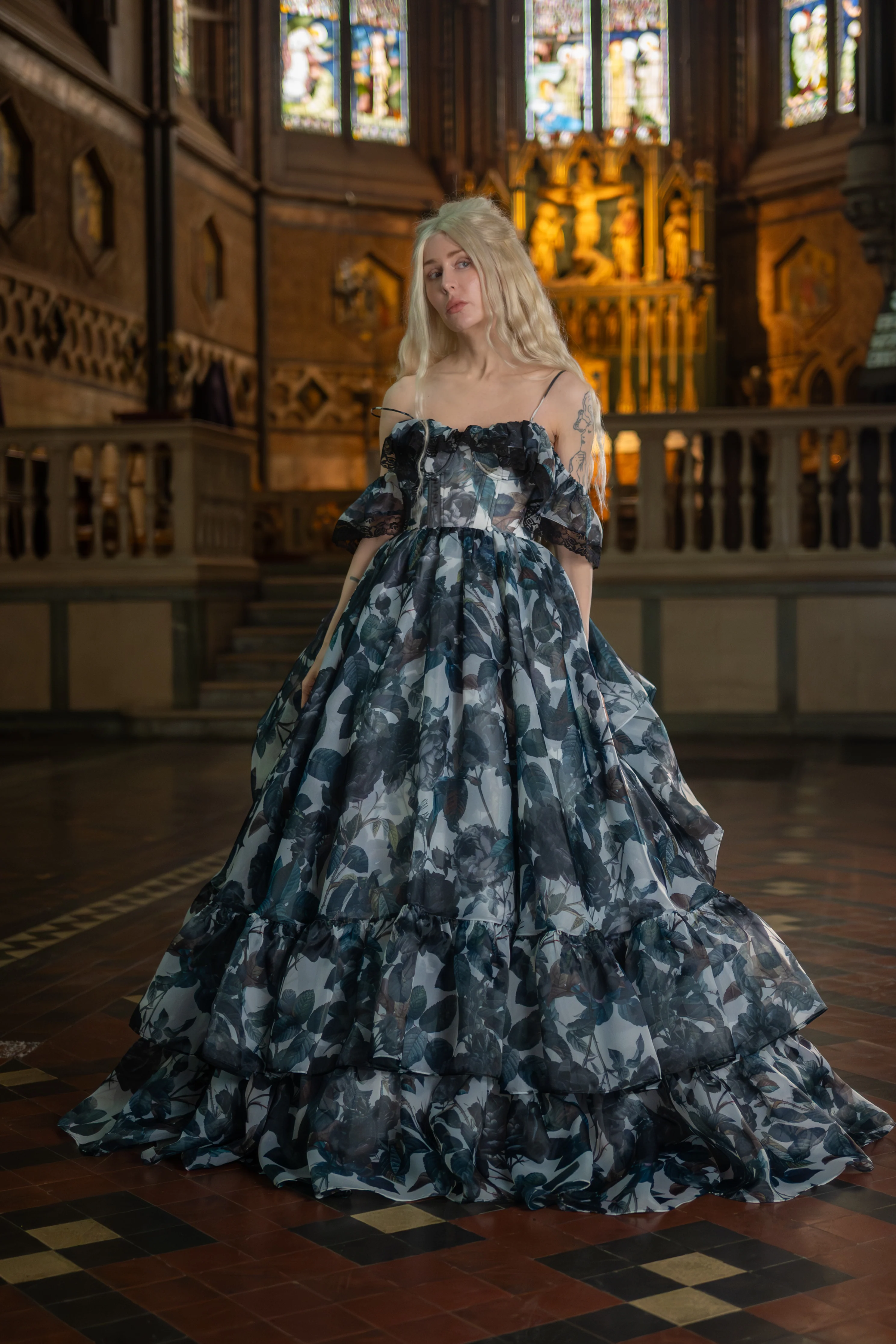 Chapel of Thorns Guileless Gown - Image 14