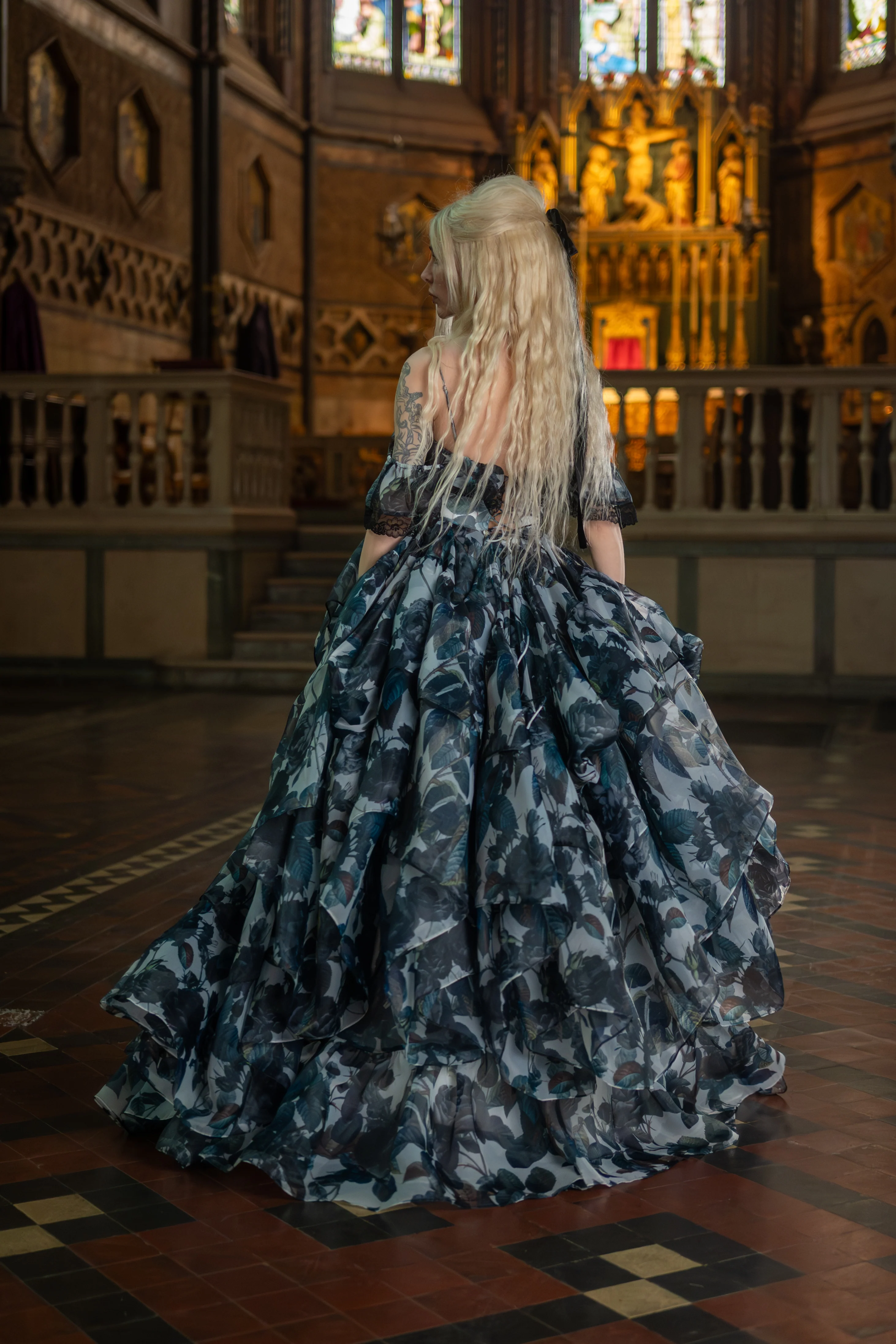 Chapel of Thorns Guileless Gown - Image 15