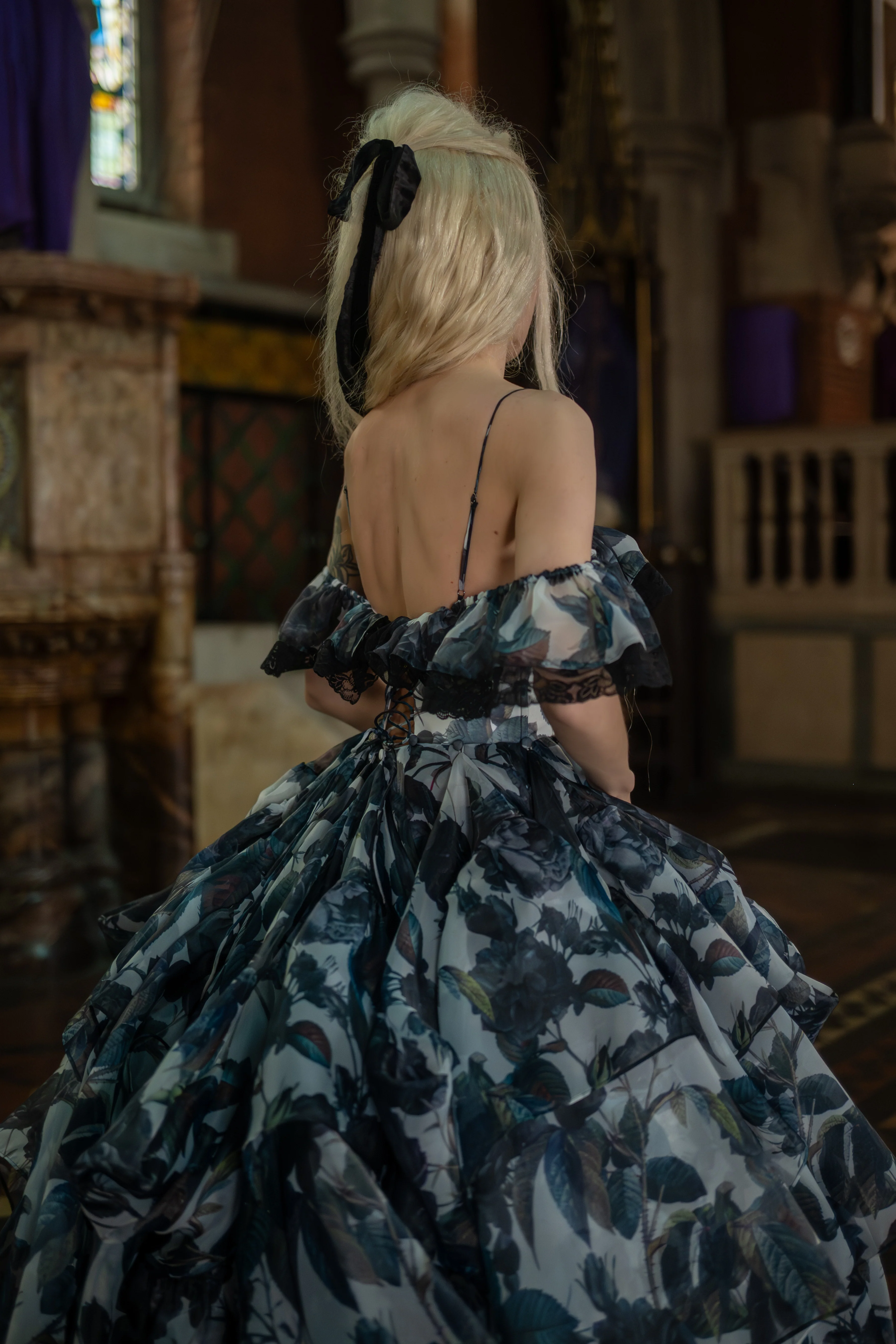 Chapel of Thorns Guileless Gown - Image 7