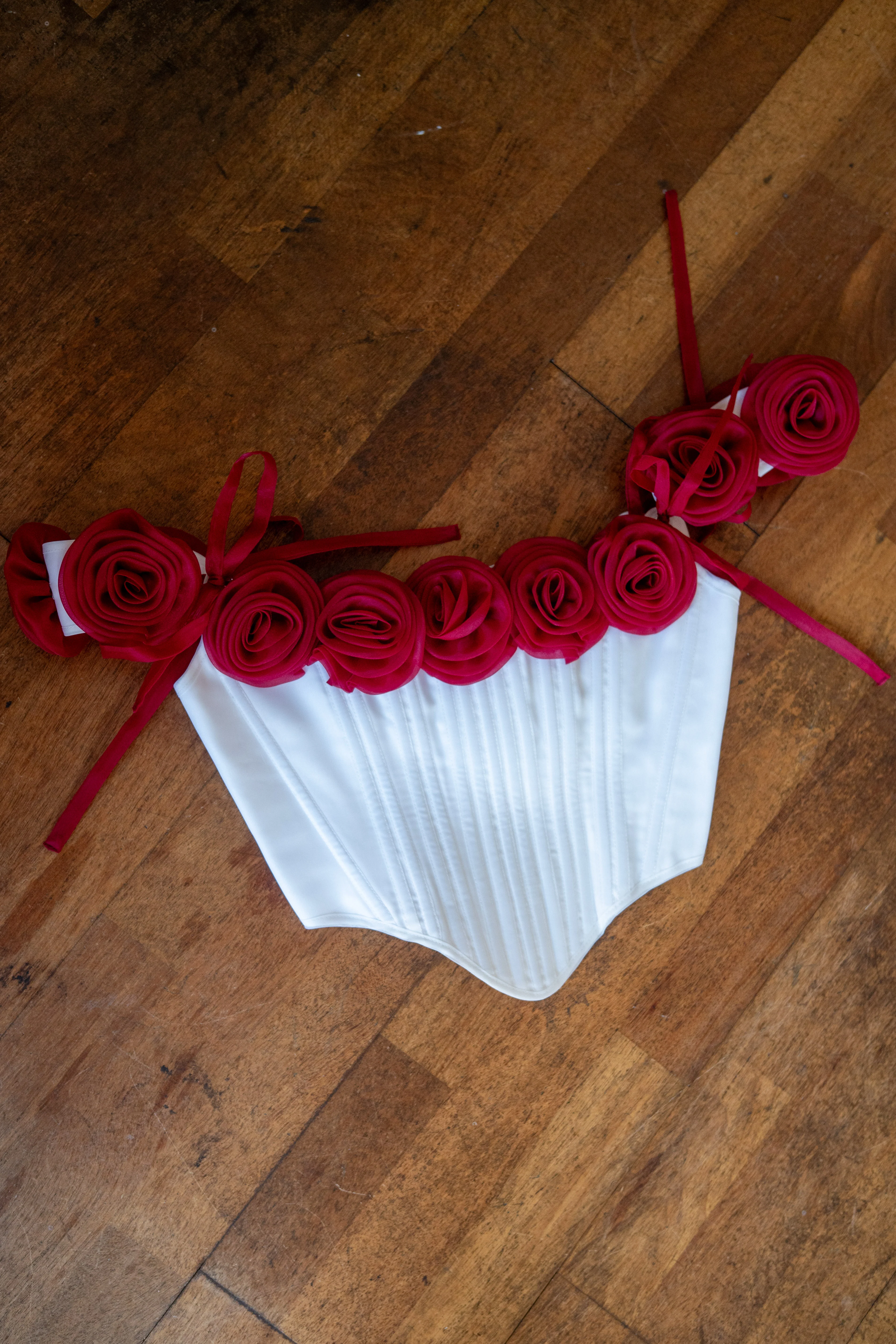 Crimson Vow Rosebud Corset - Image 7
