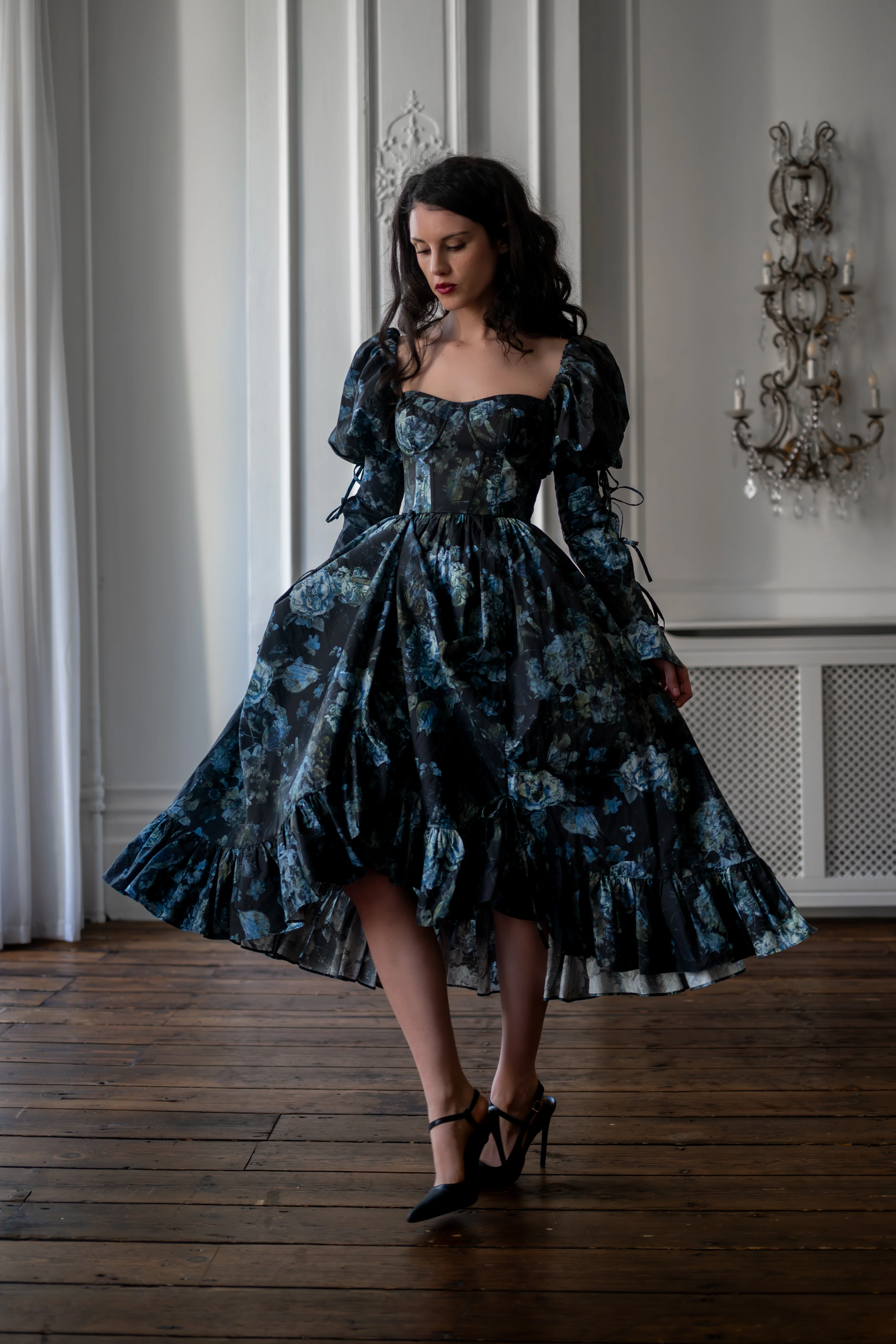 Entwined Souls Carfax Dress - Image 3