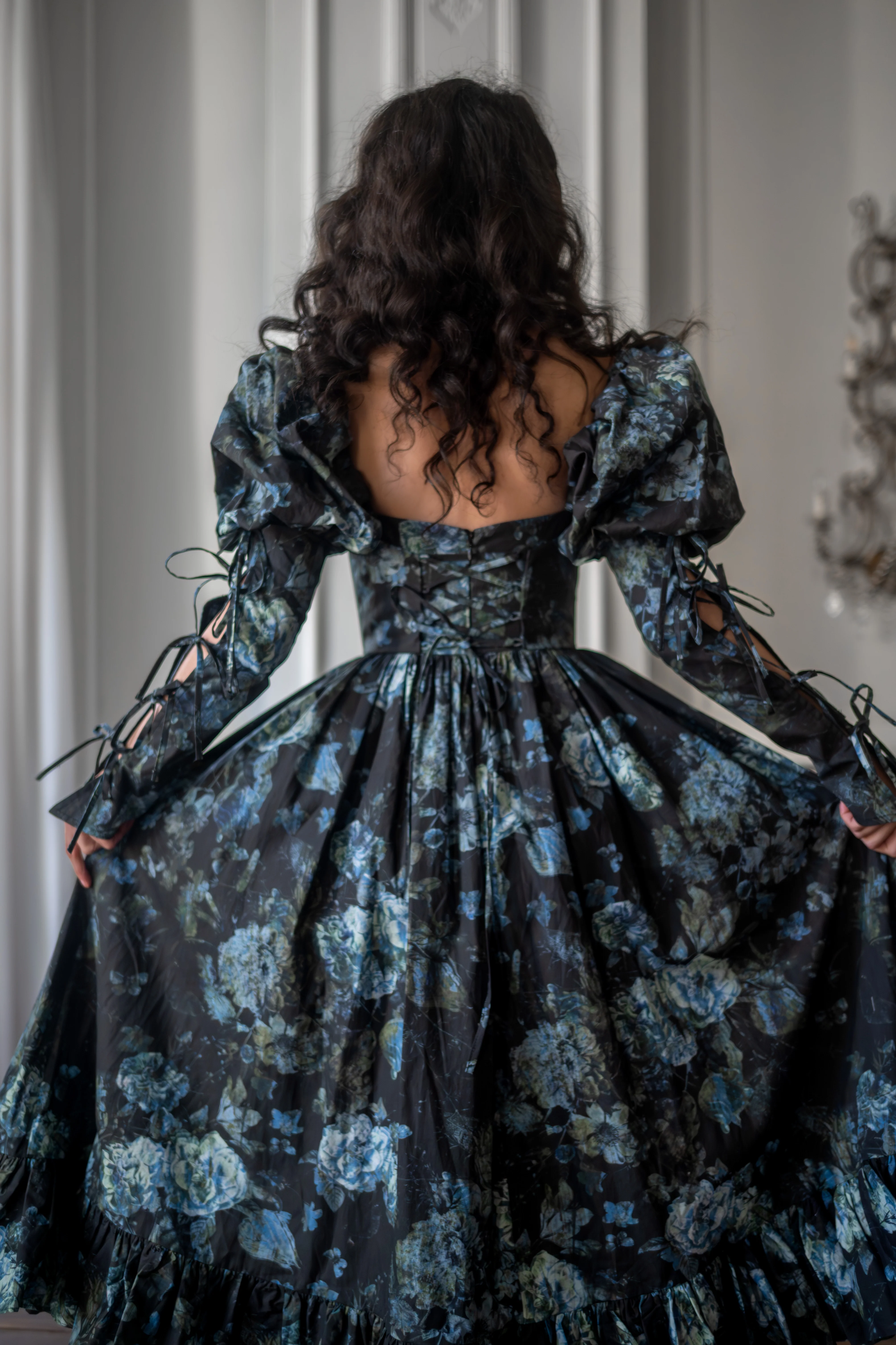 Entwined Souls Carfax Dress - Image 5