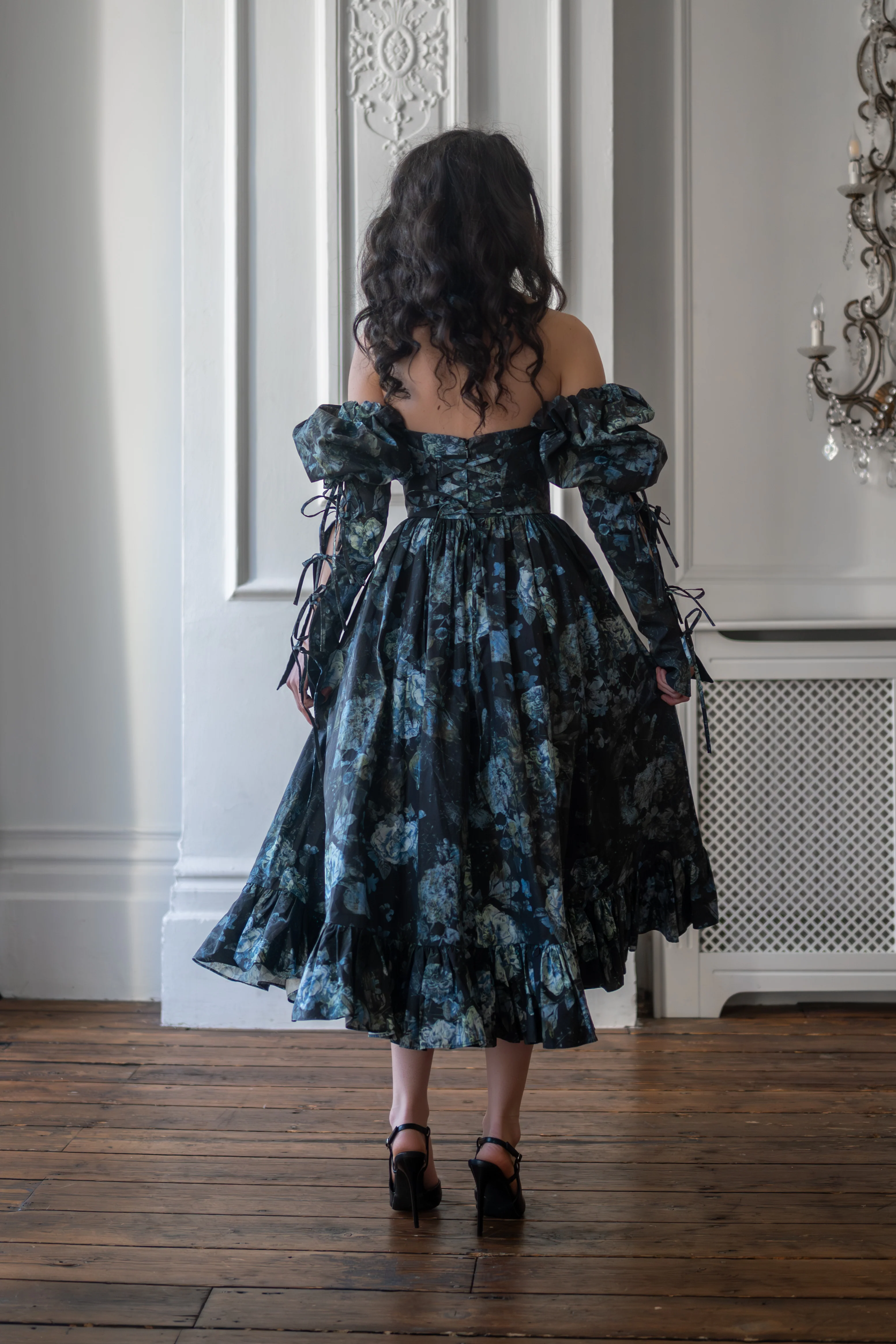 Entwined Souls Carfax Dress - Image 9