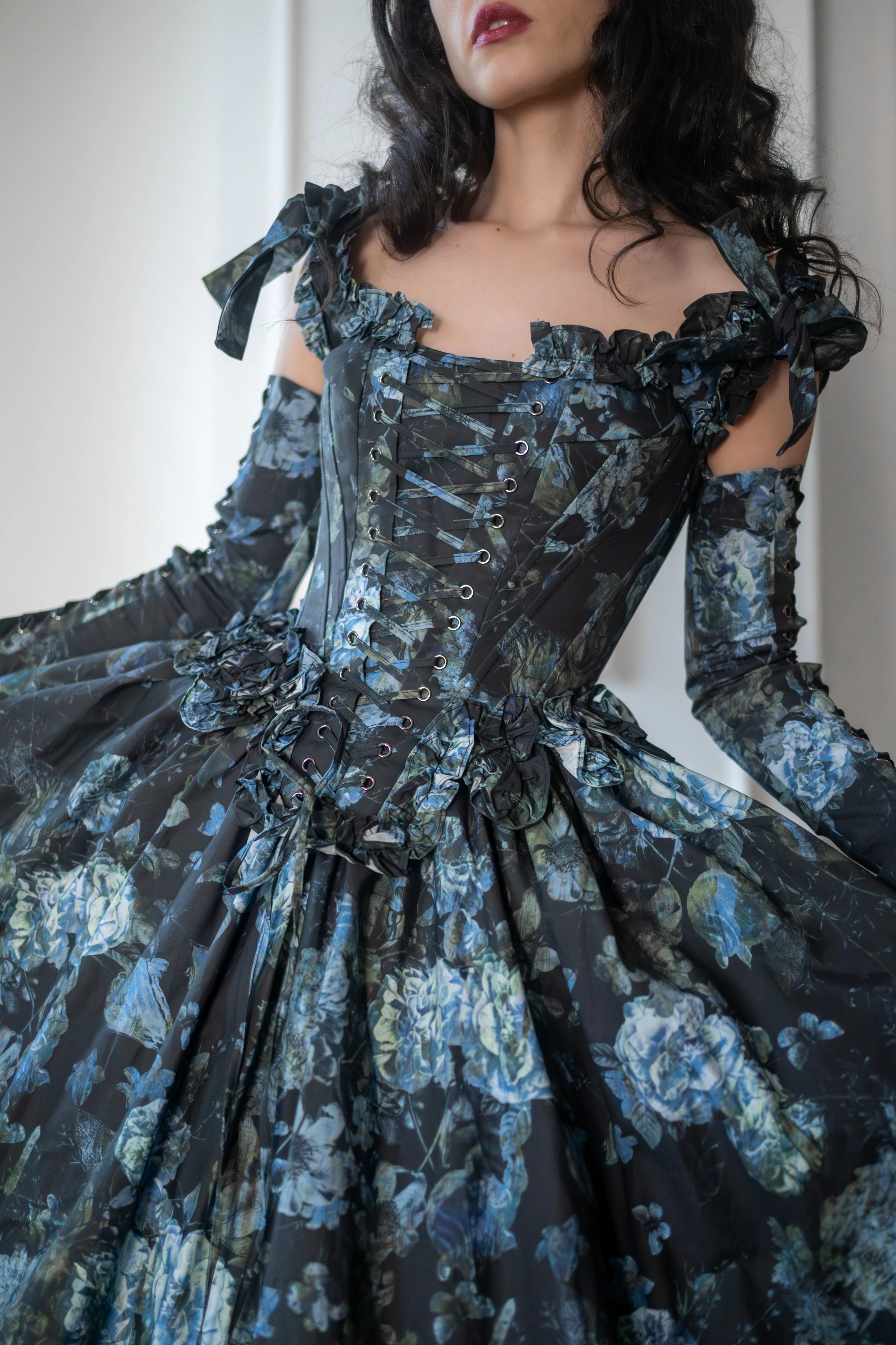 Entwined Souls Pompadour Corset - Image 8