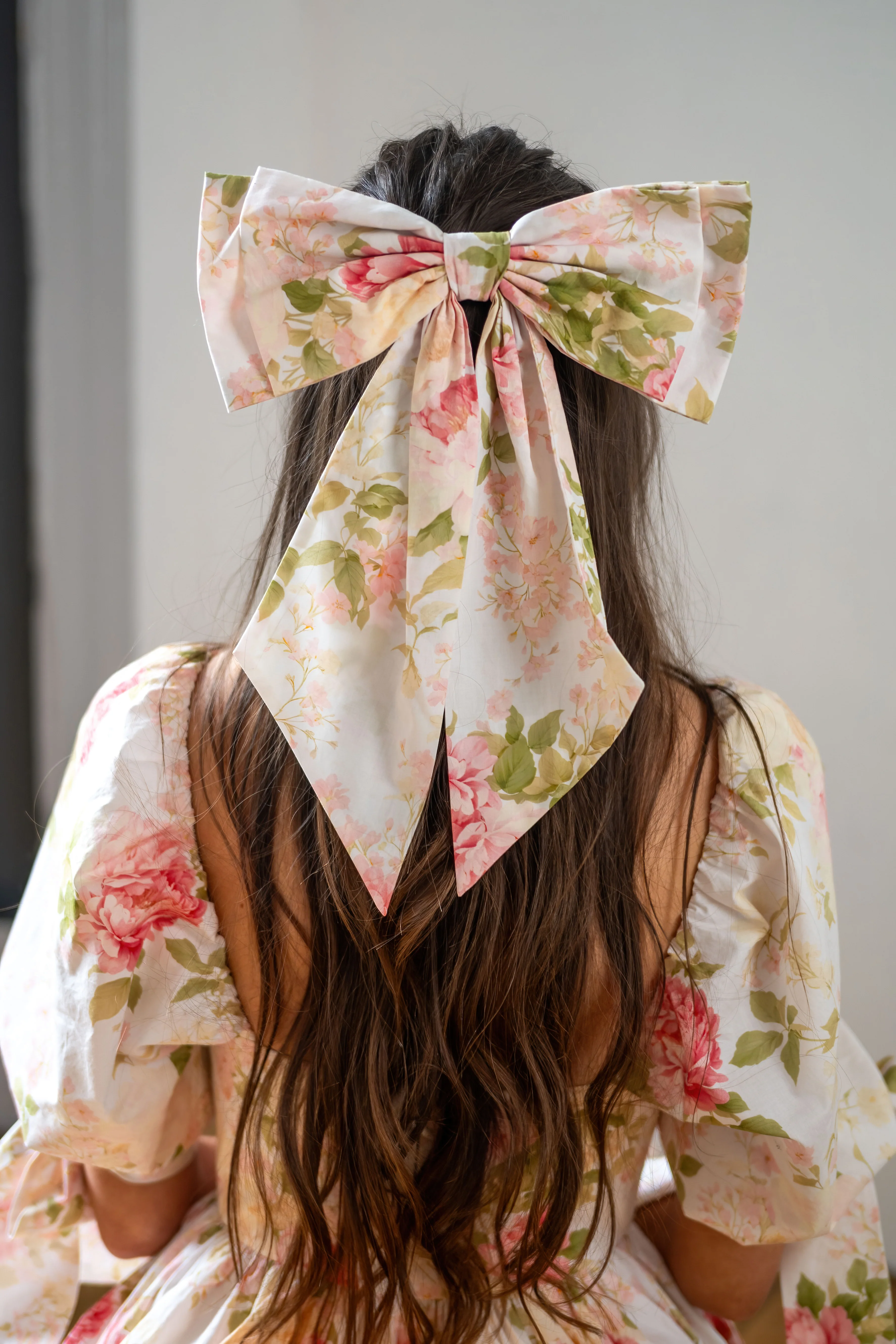 Ever After Winged Bow - Image 2