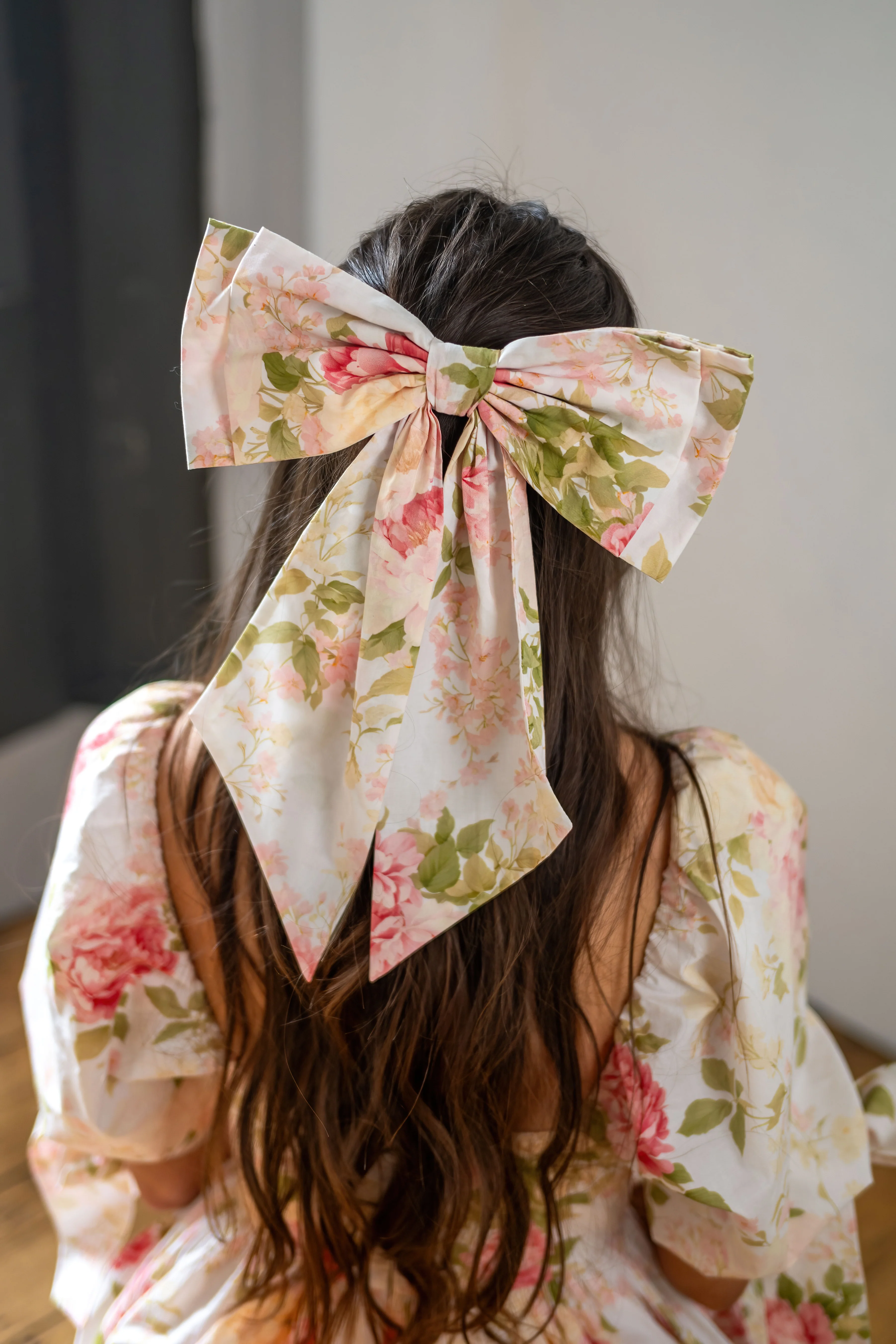 Ever After Winged Bow - Image 5