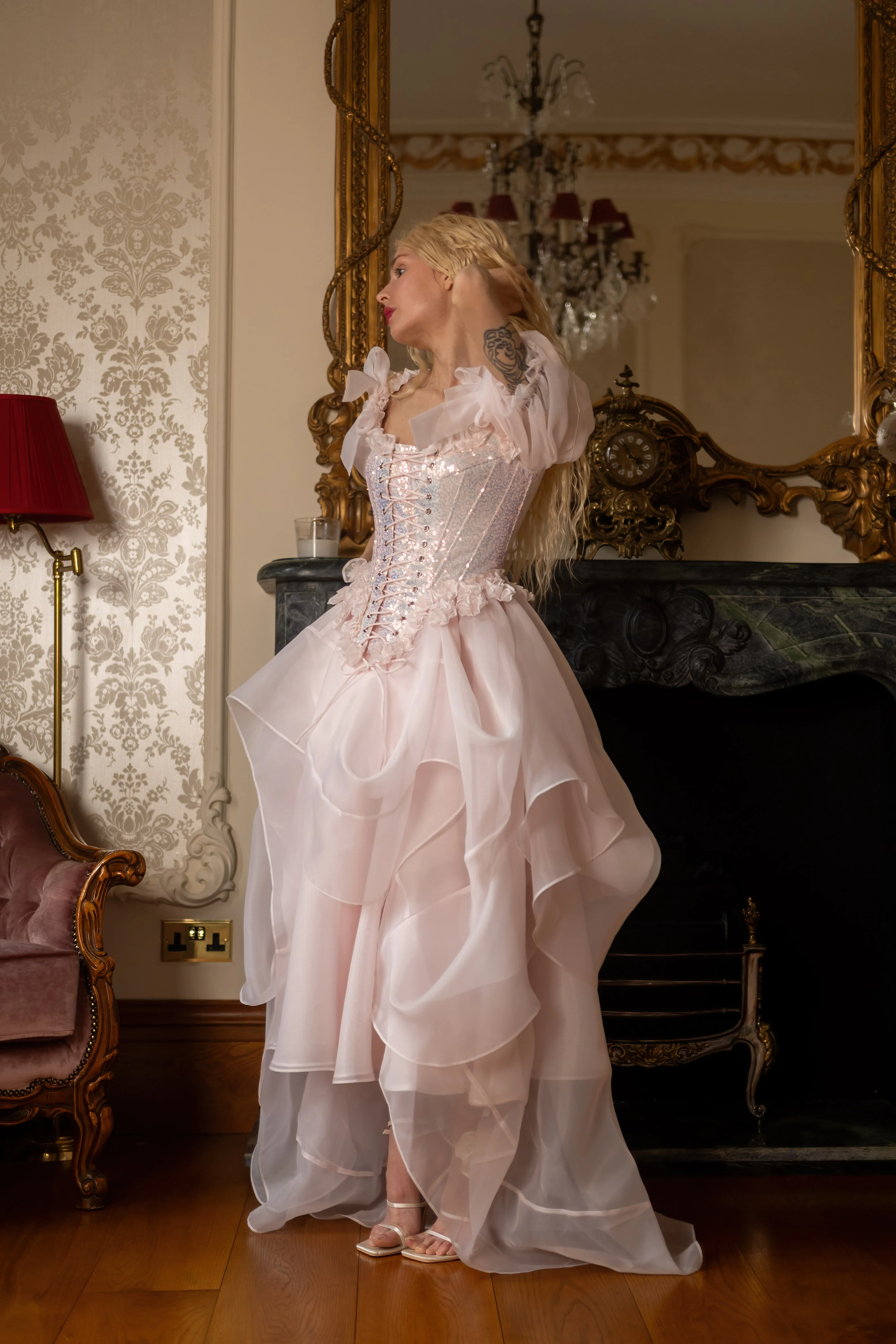 Fairy Wings Pompadour Corset - Image 11