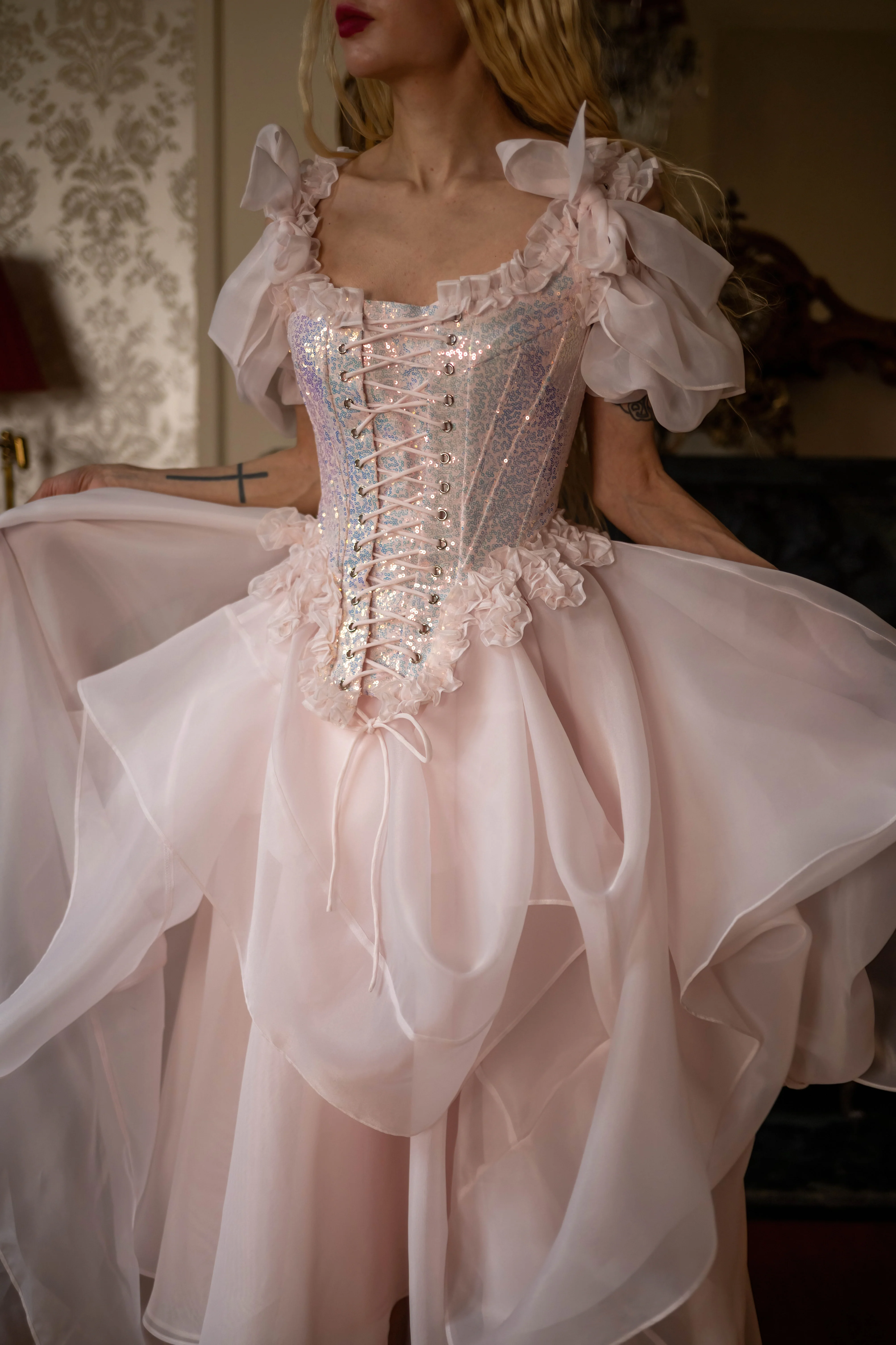 Fairy Wings Pompadour Corset - Image 13