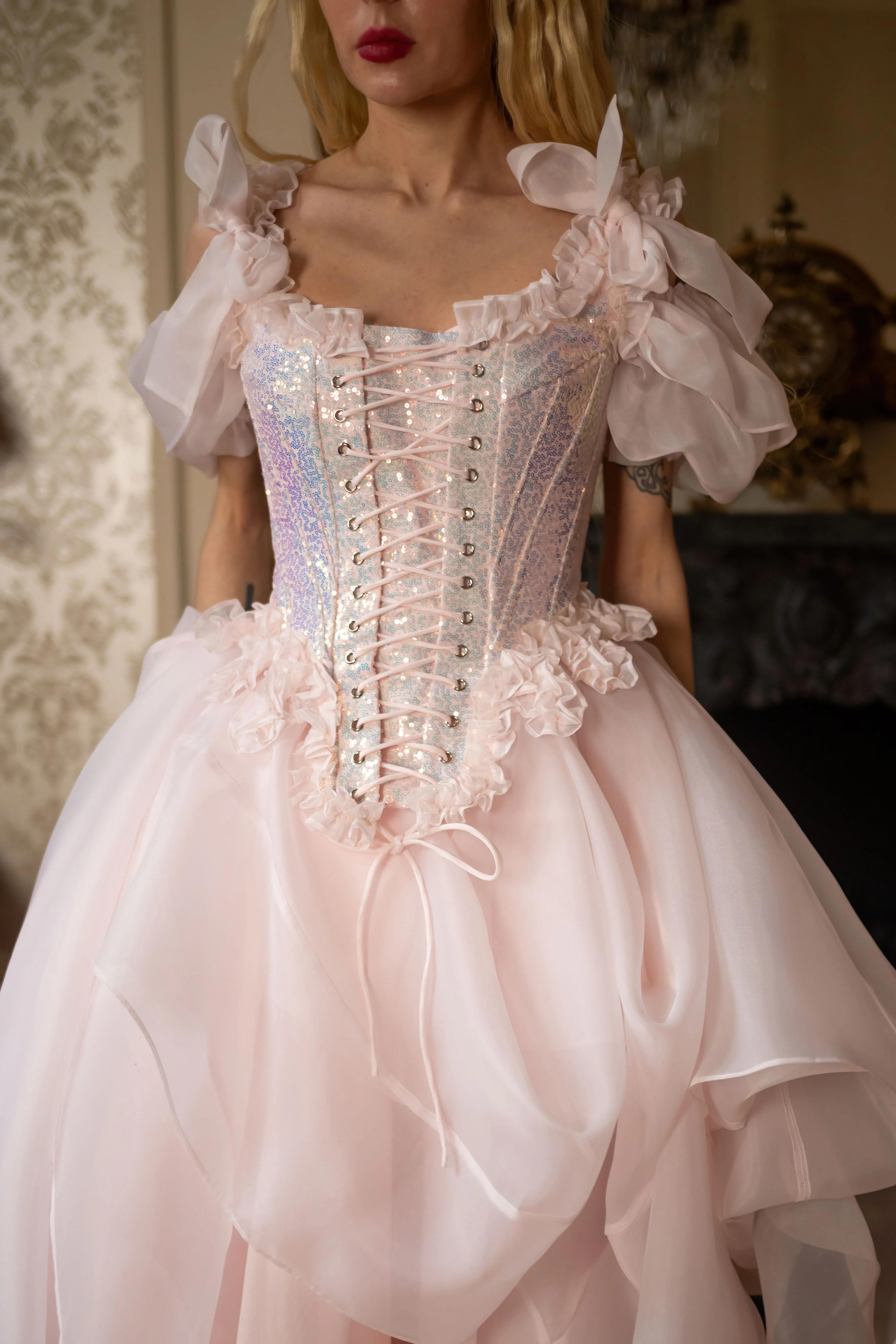 Fairy Wings Pompadour Corset - Image 5