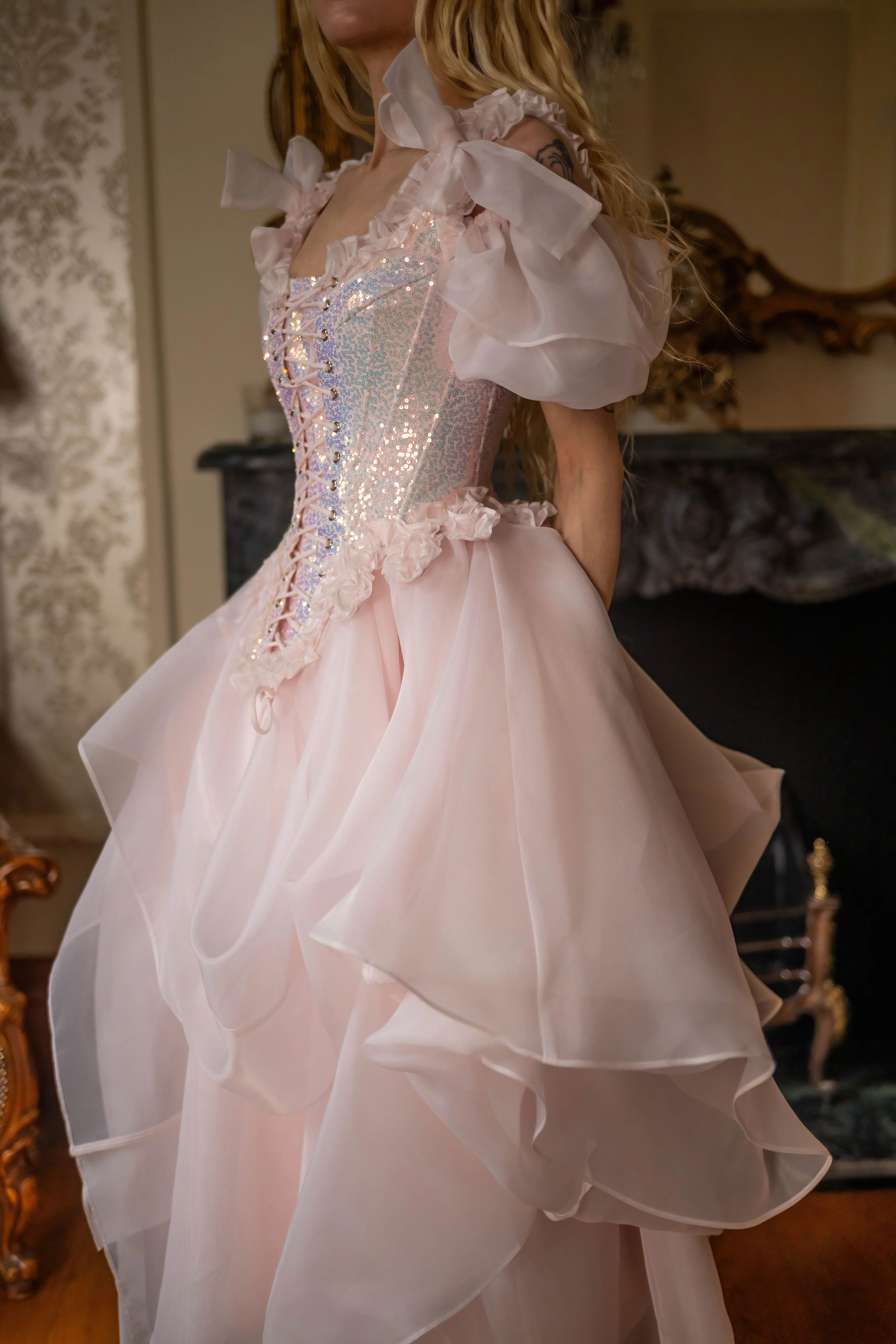 Fairy Wings Pompadour Corset - Image 7