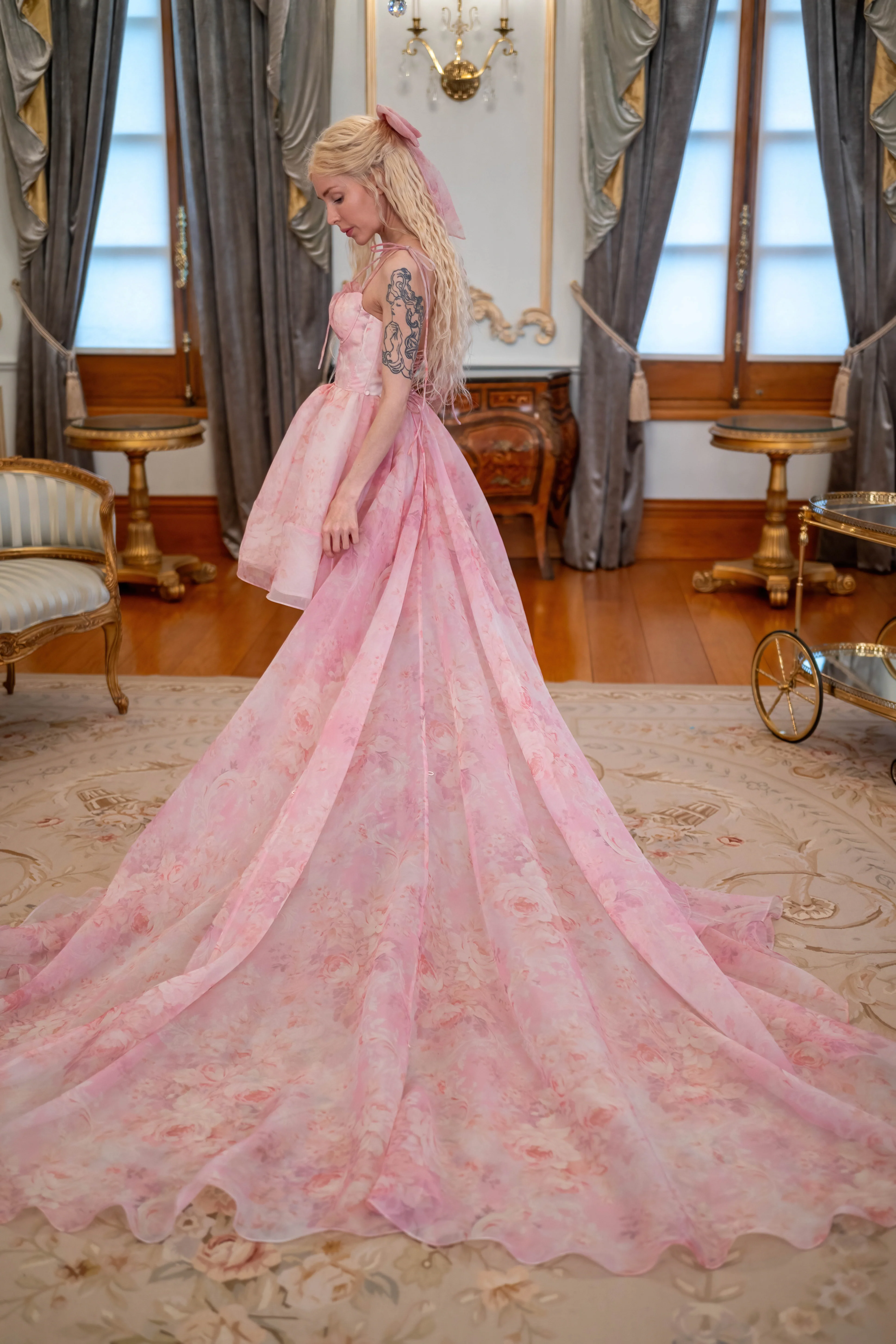 Fantasy Rose Heiress Gown - Image 13