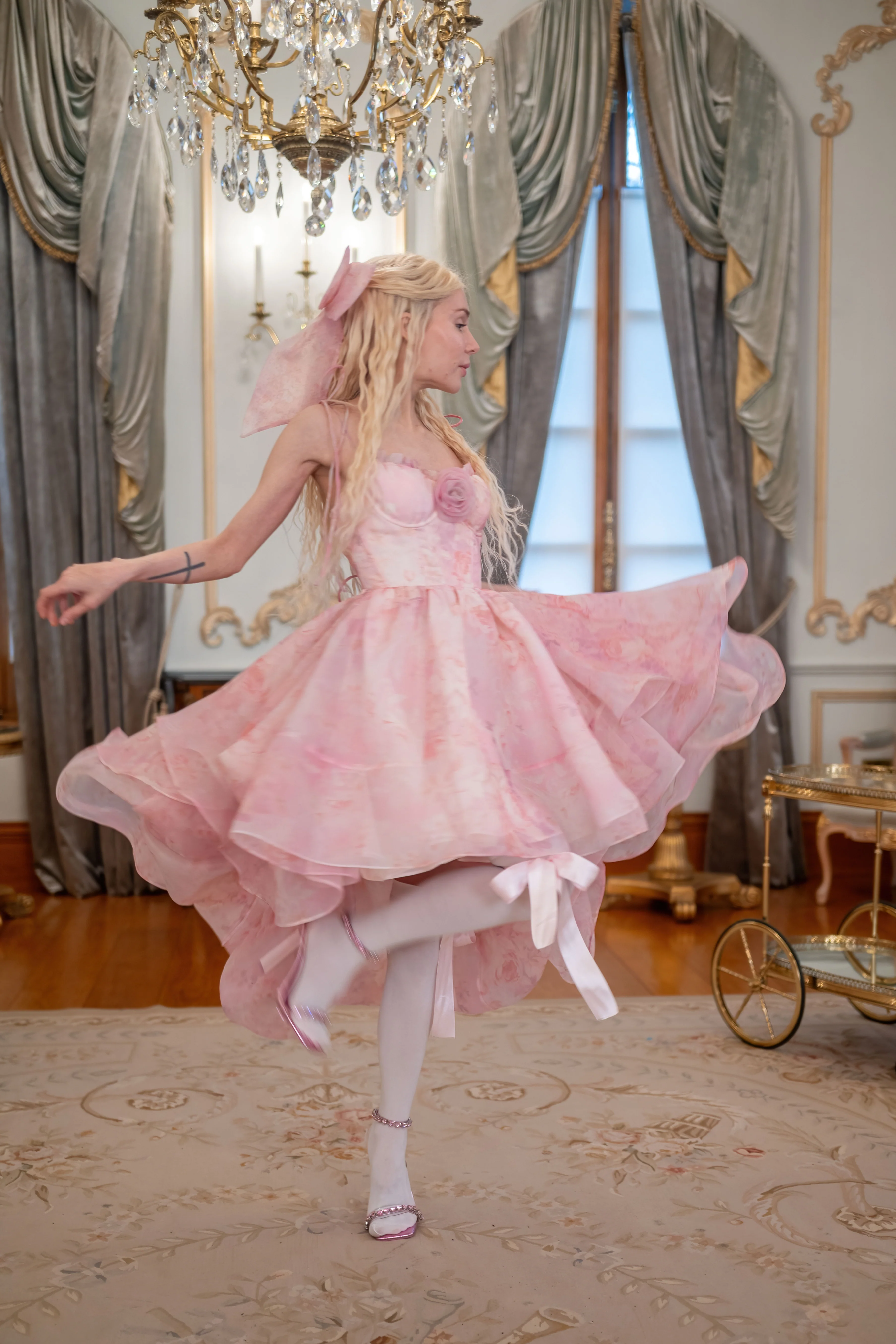 Fantasy Rose Heiress Gown - Image 9