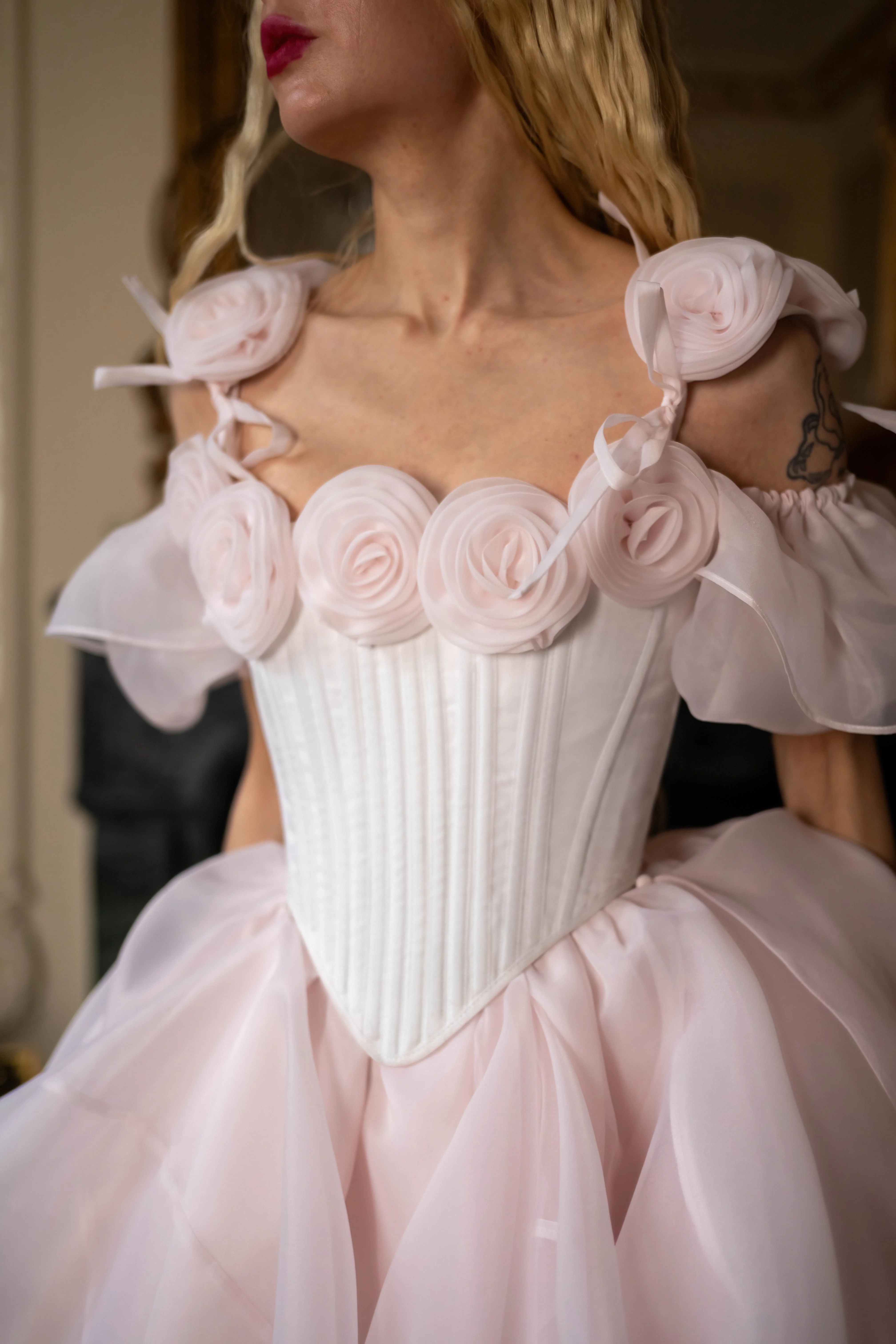 Fleurs de Cerisier Rosebud Corset - Image 11