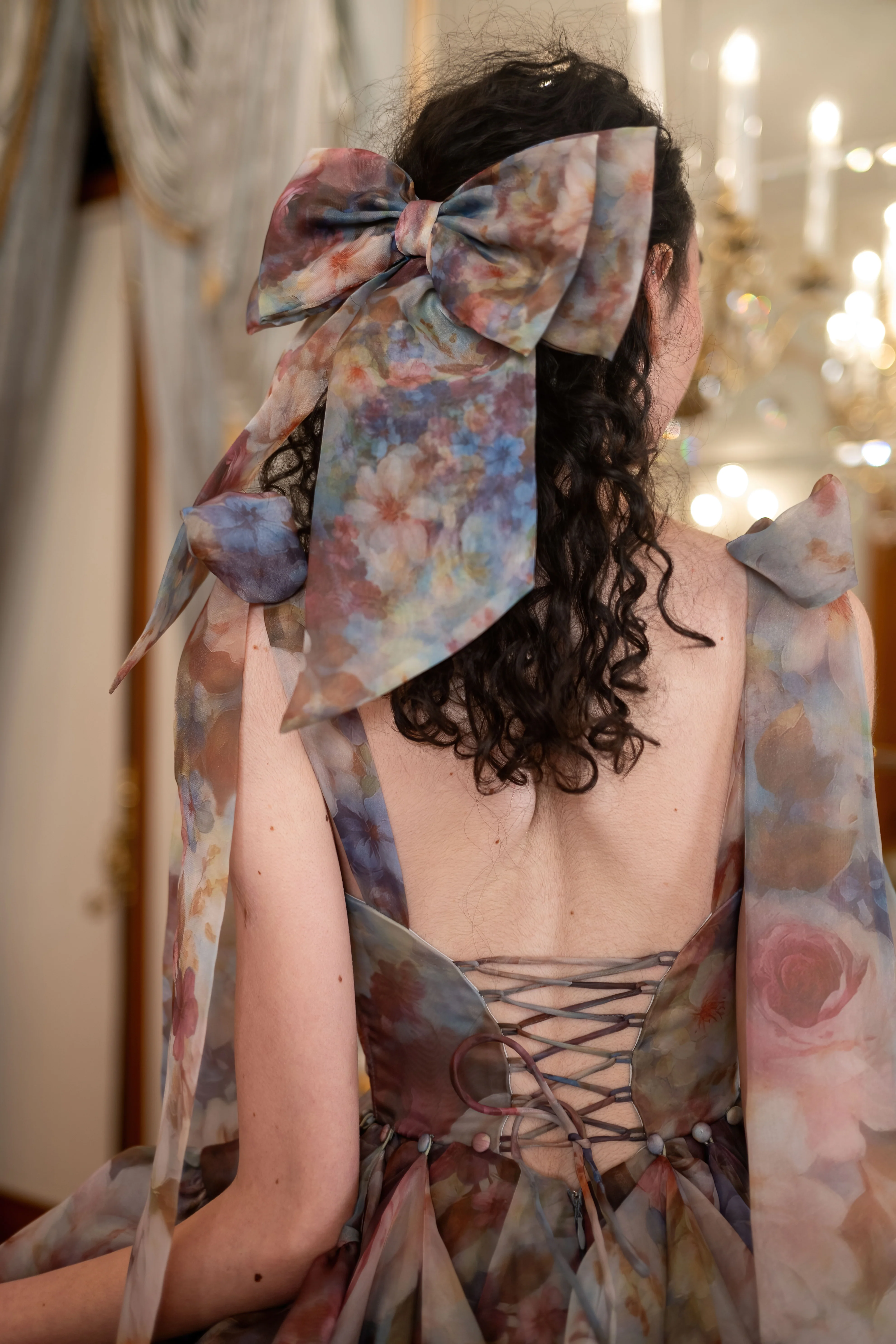 Glass Menagerie Winged Bow - Image 4