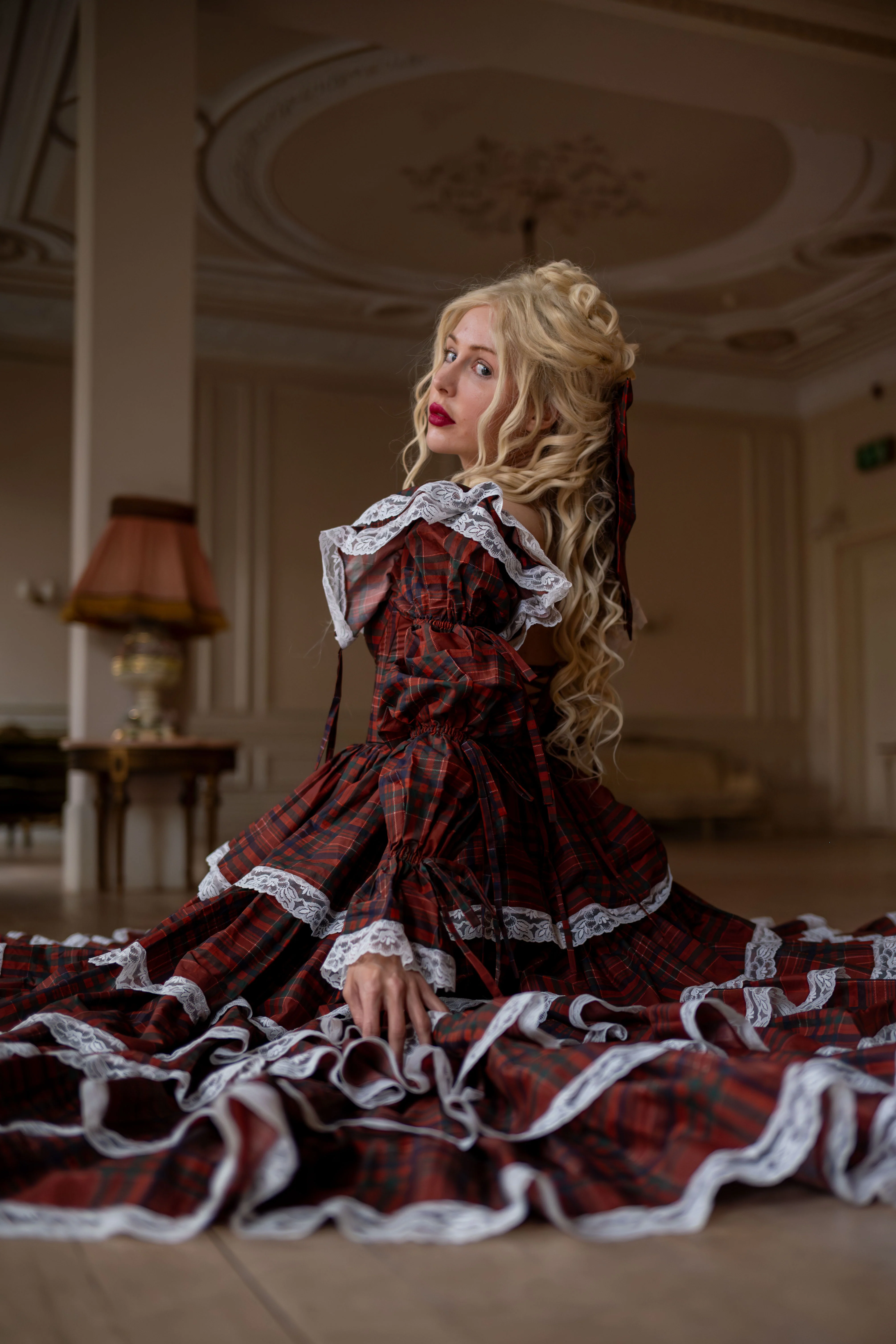 Highland Fling Age of Innocence Gown - Image 8