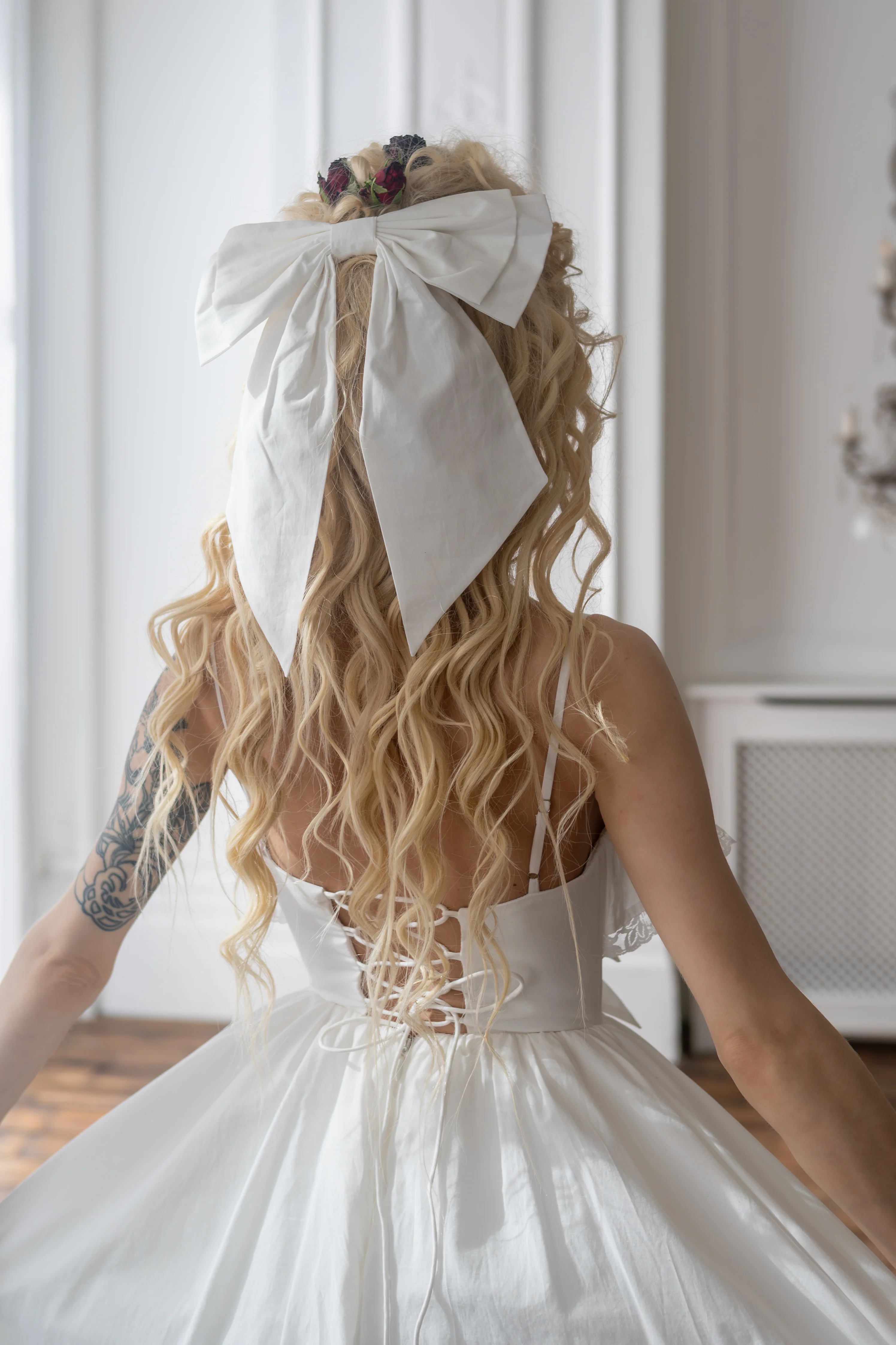 Ivory Sacrament Winged Bow - Image 3