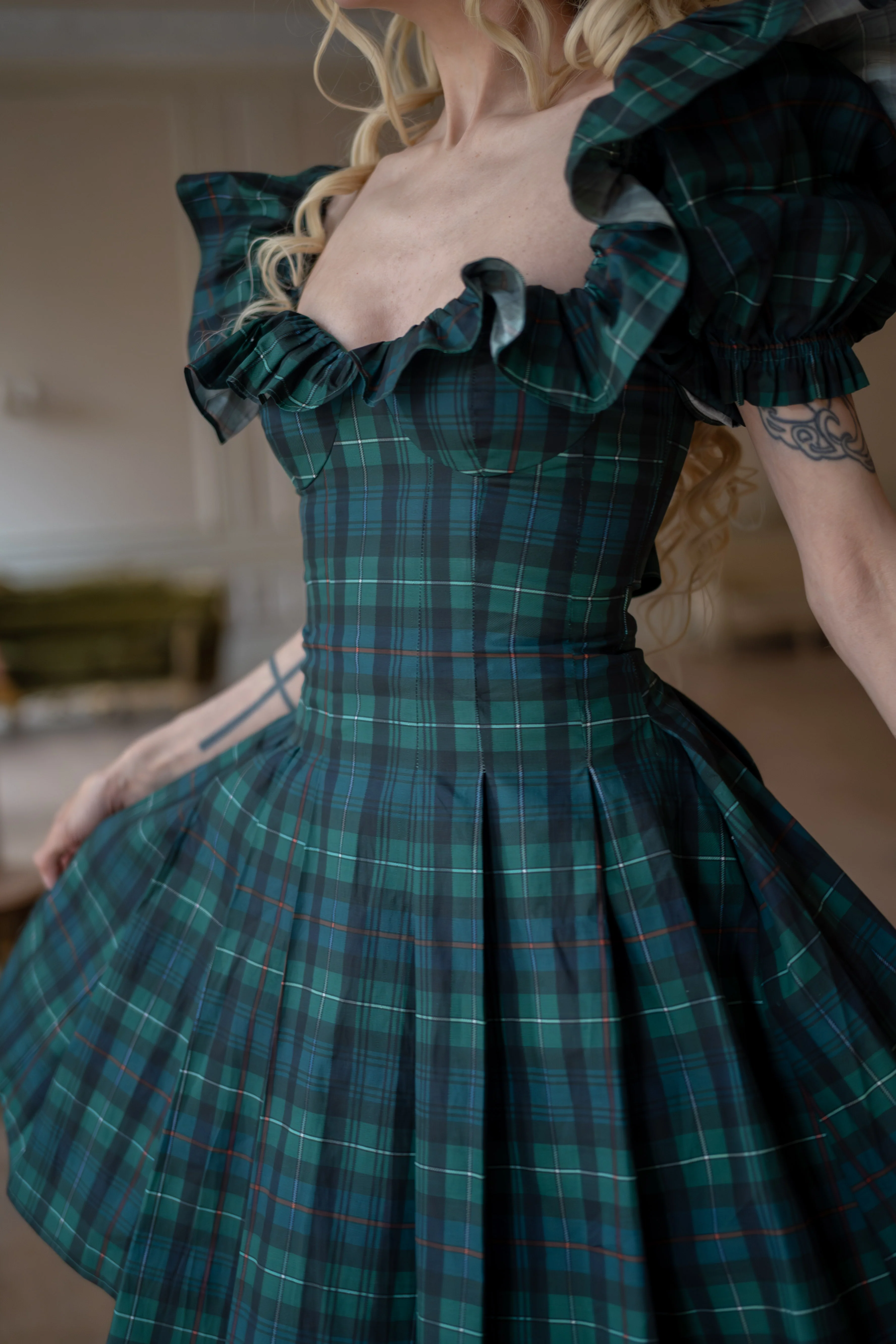 Lochbrae Thane Fanchon Dress - Image 12