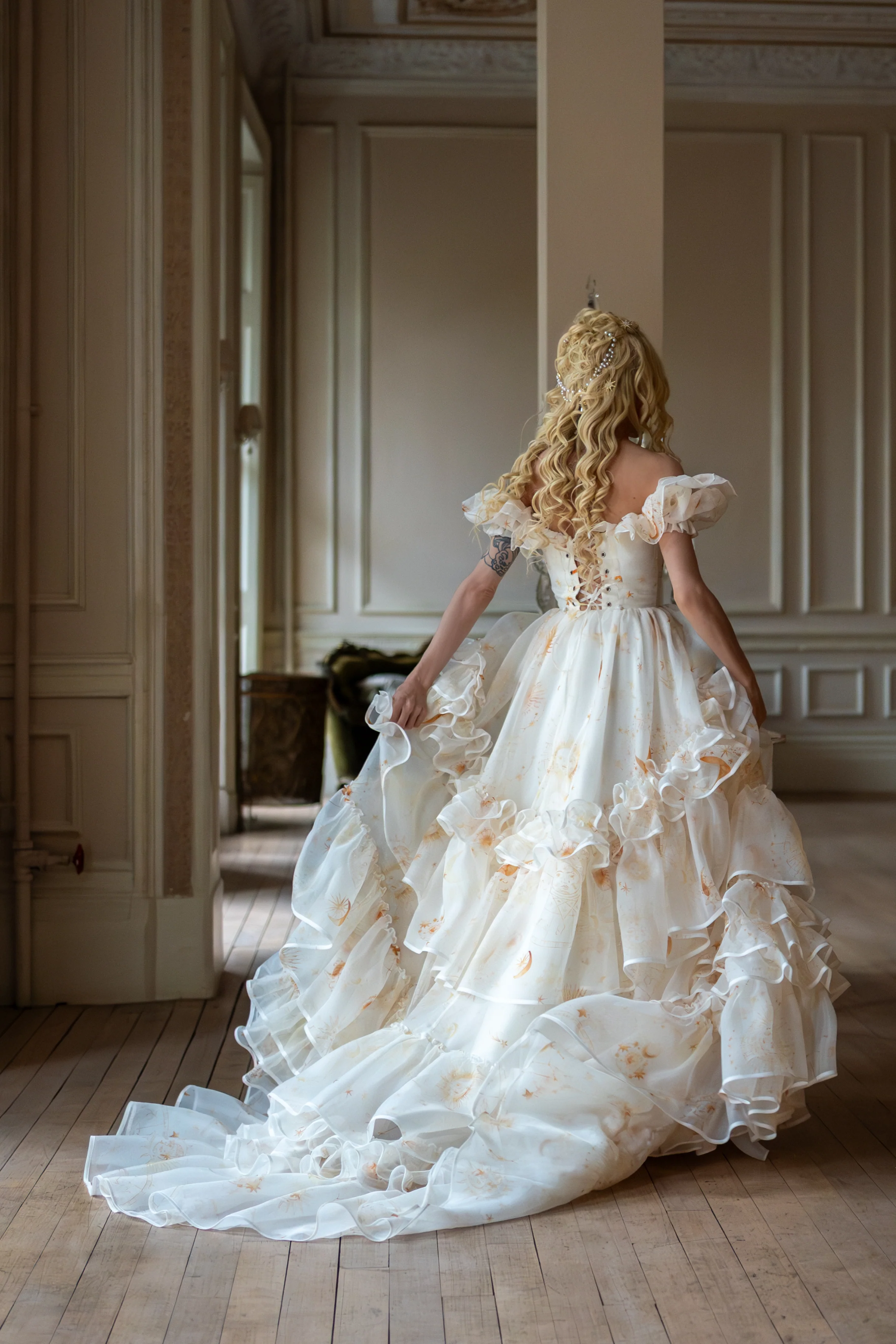 Lunaire Veil Opera Gown - Image 18