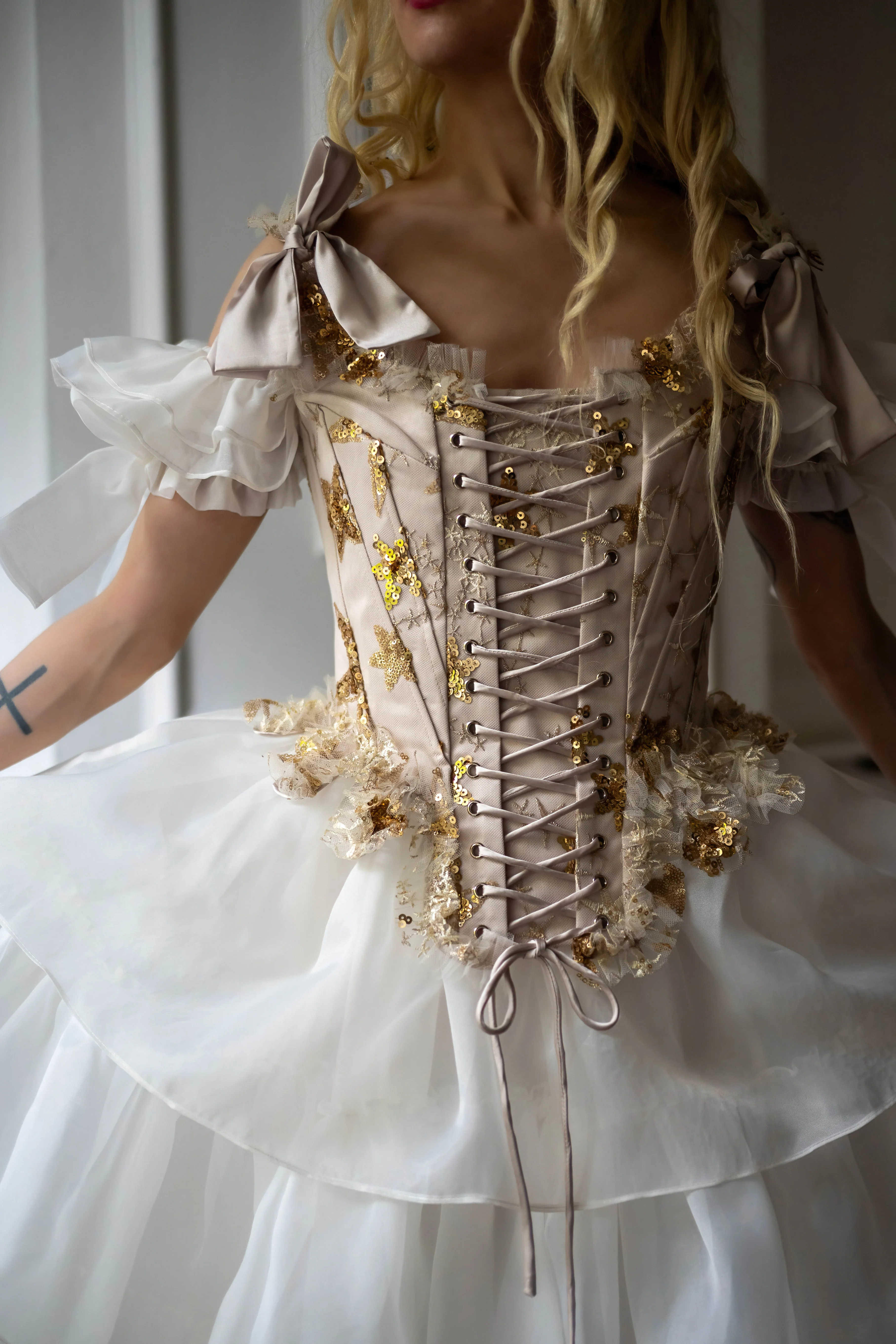 Midas Touch Pompadour Corset - Image 13