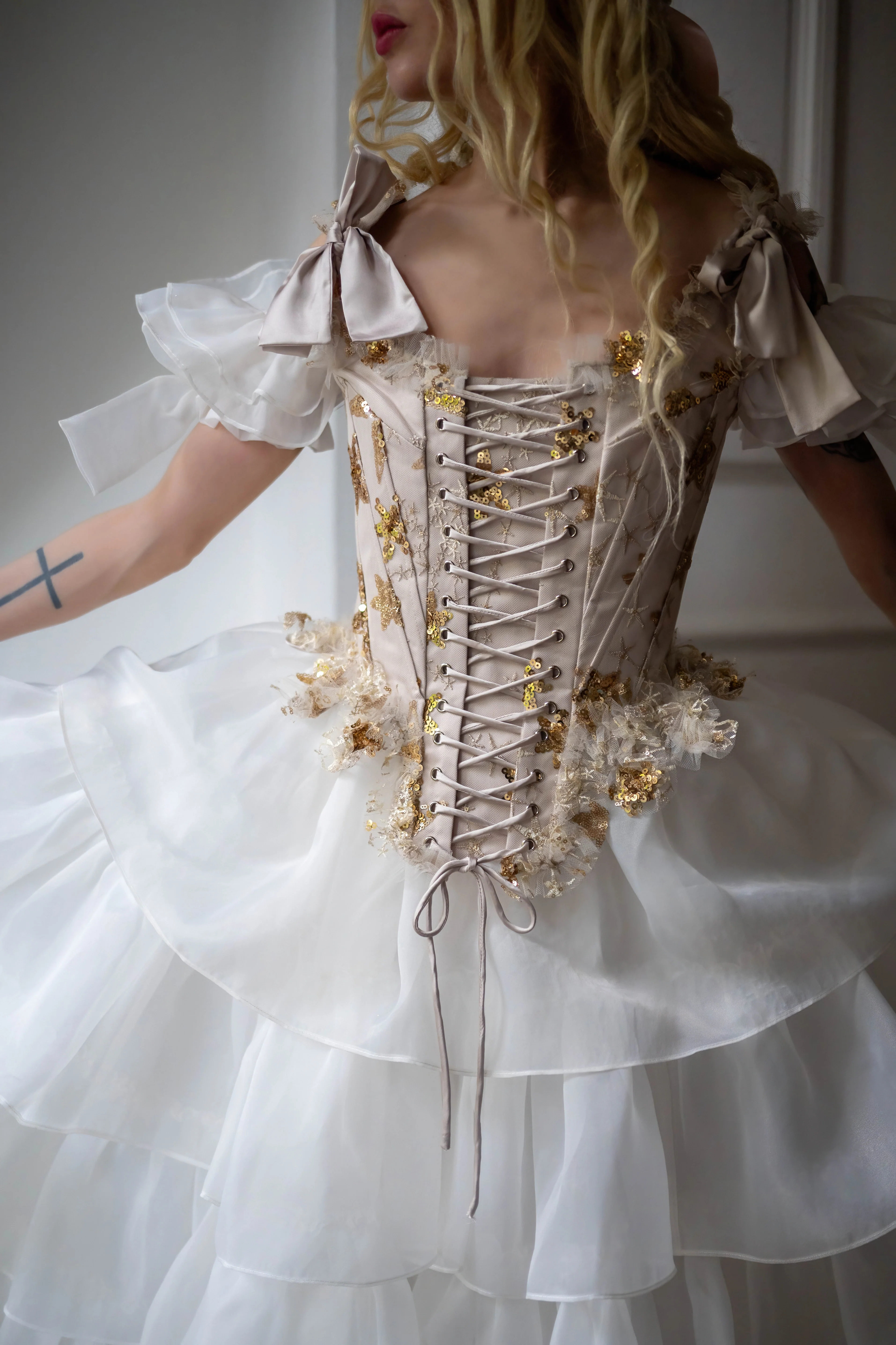 Midas Touch Pompadour Corset - Image 23
