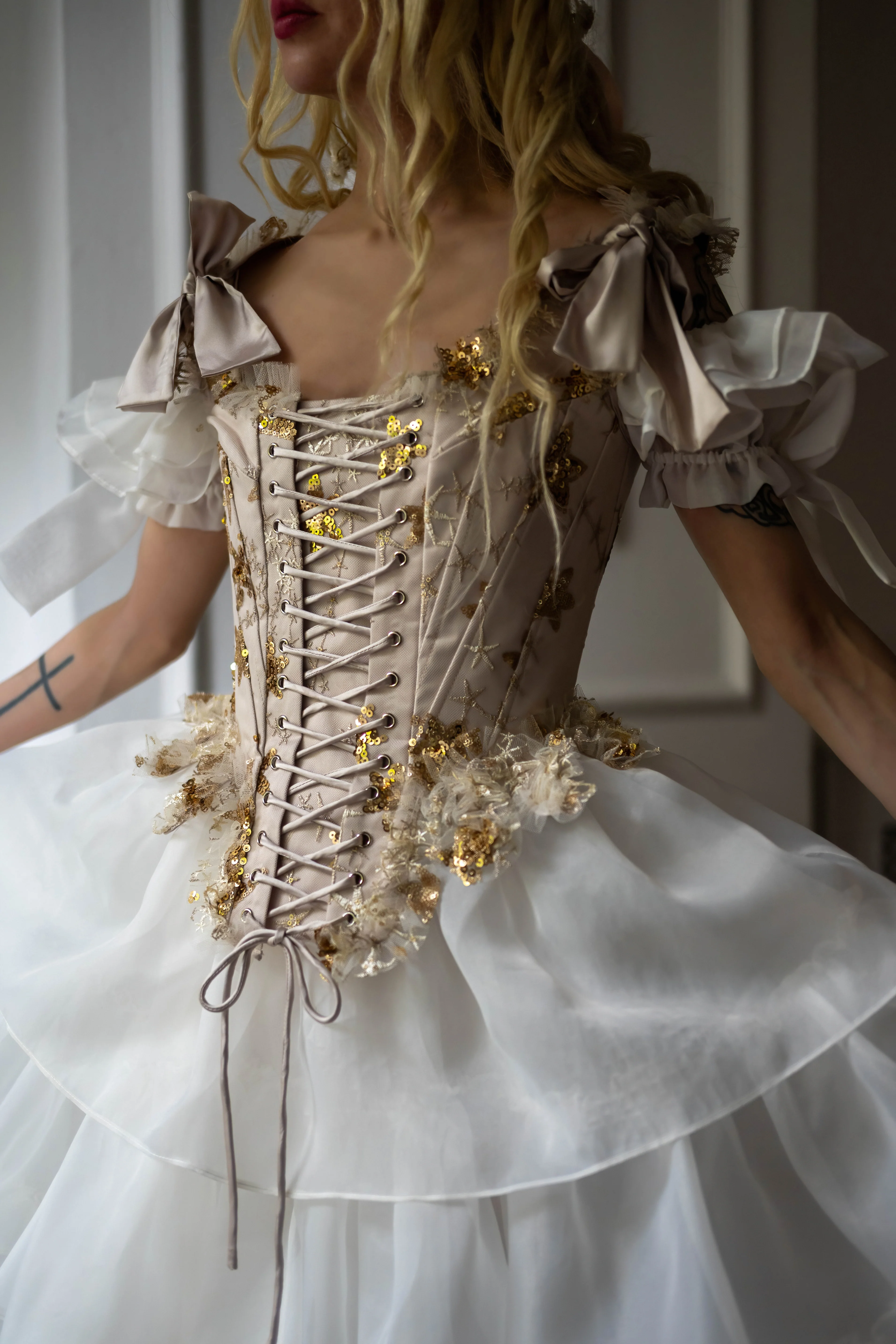Midas Touch Pompadour Corset - Image 4