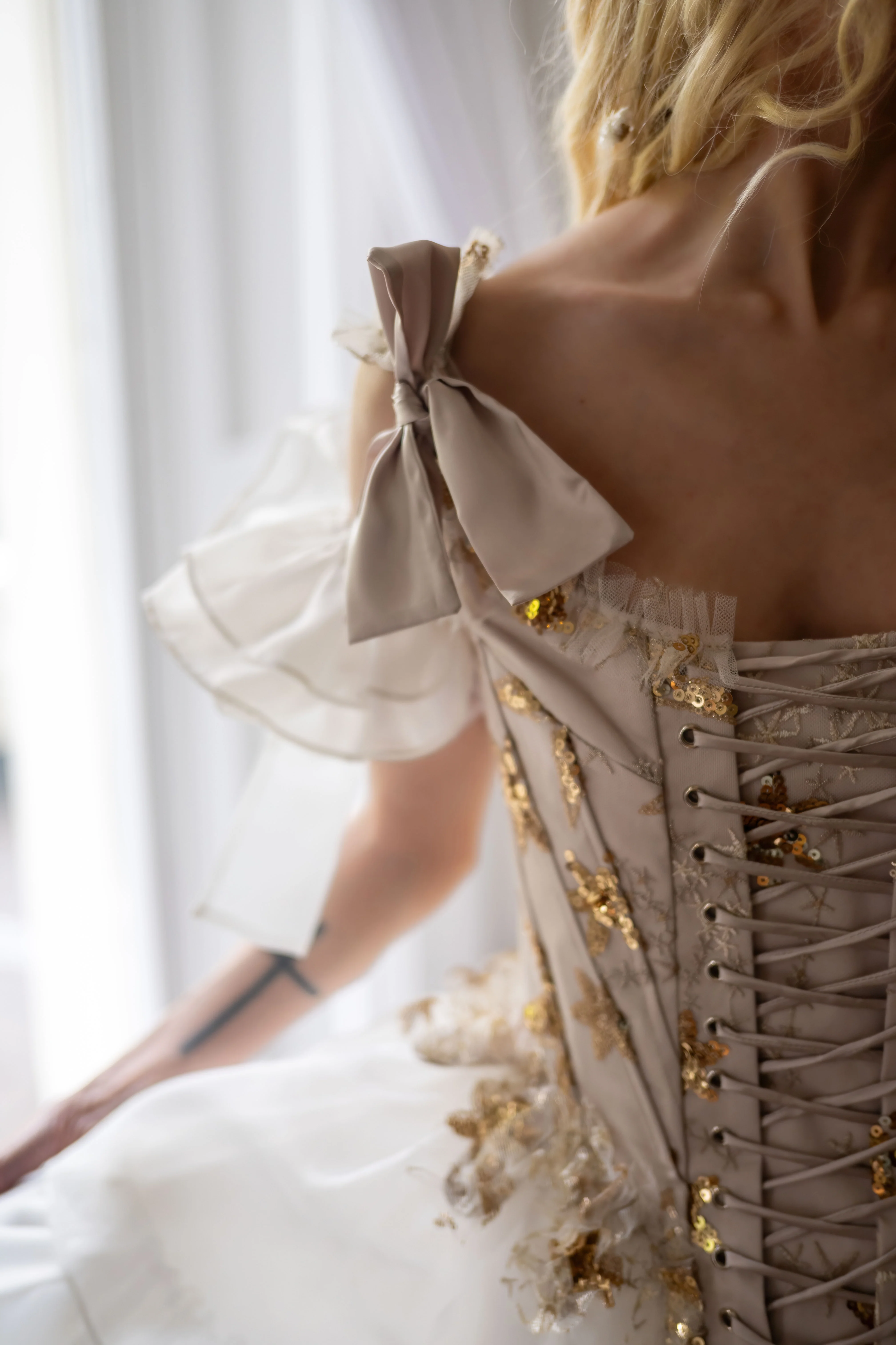 Midas Touch Pompadour Corset - Image 5
