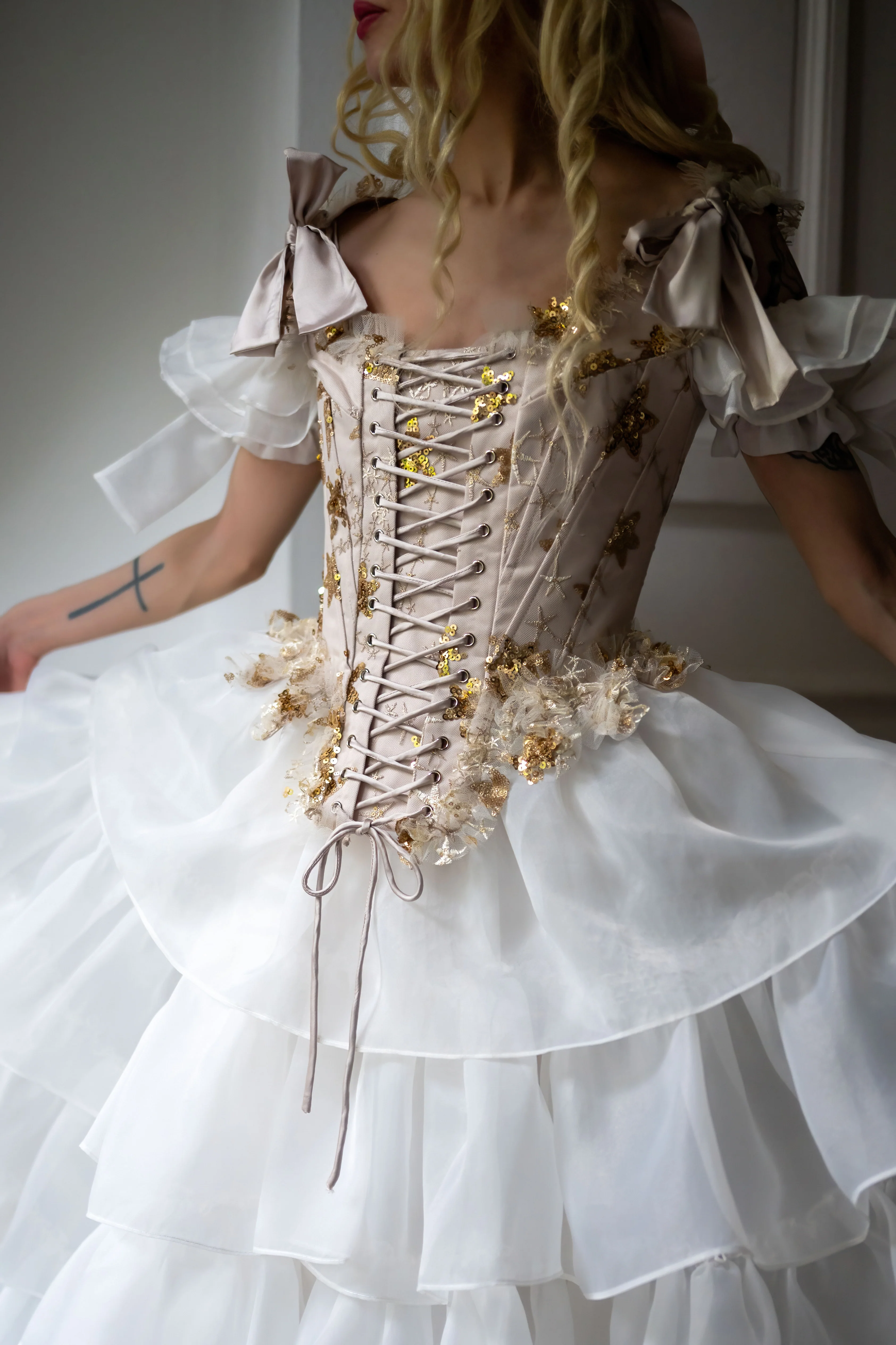 Midas Touch Pompadour Corset - Image 6