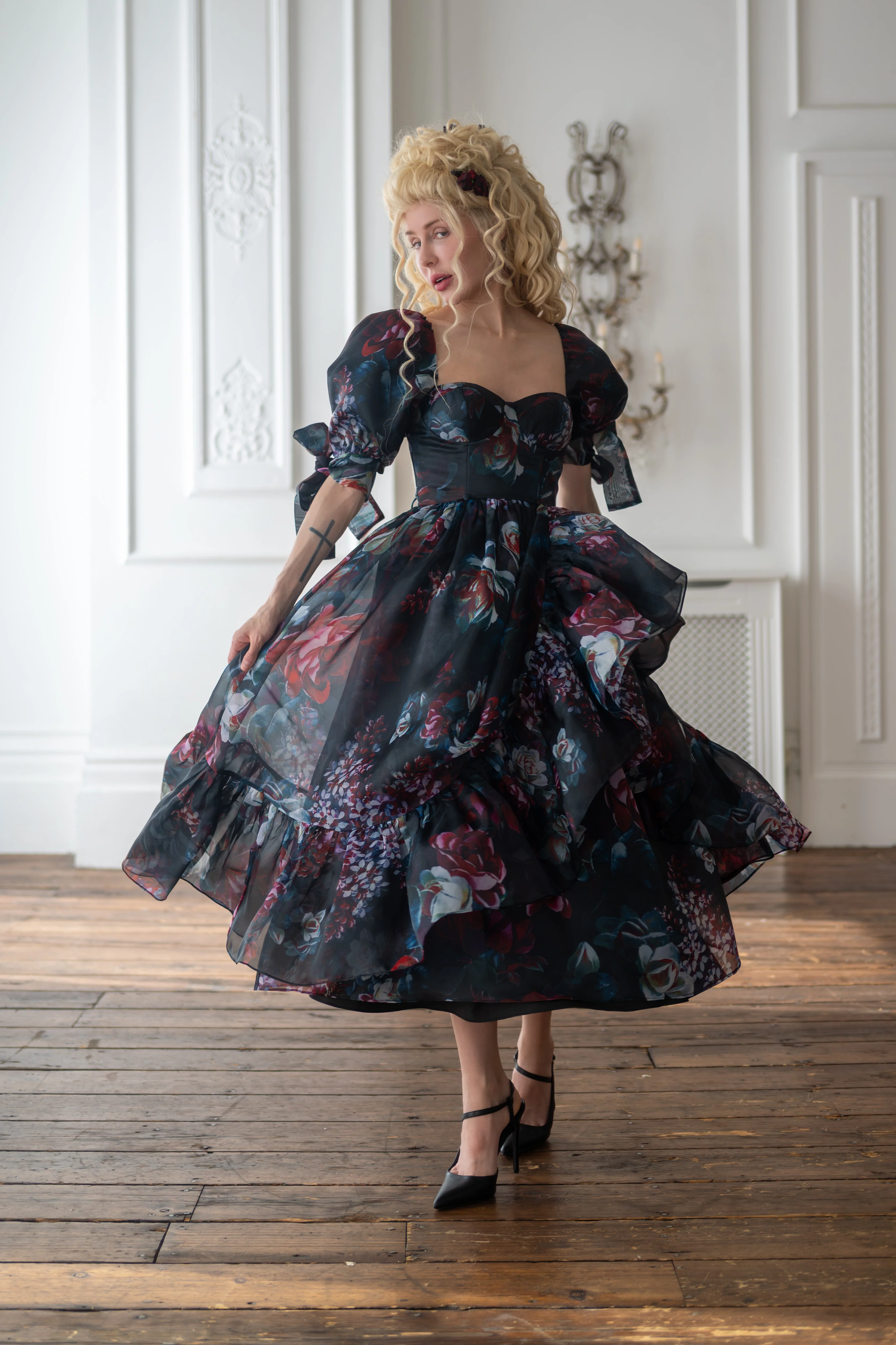 Nocturnal Beauty Soirée Dress - Image 2