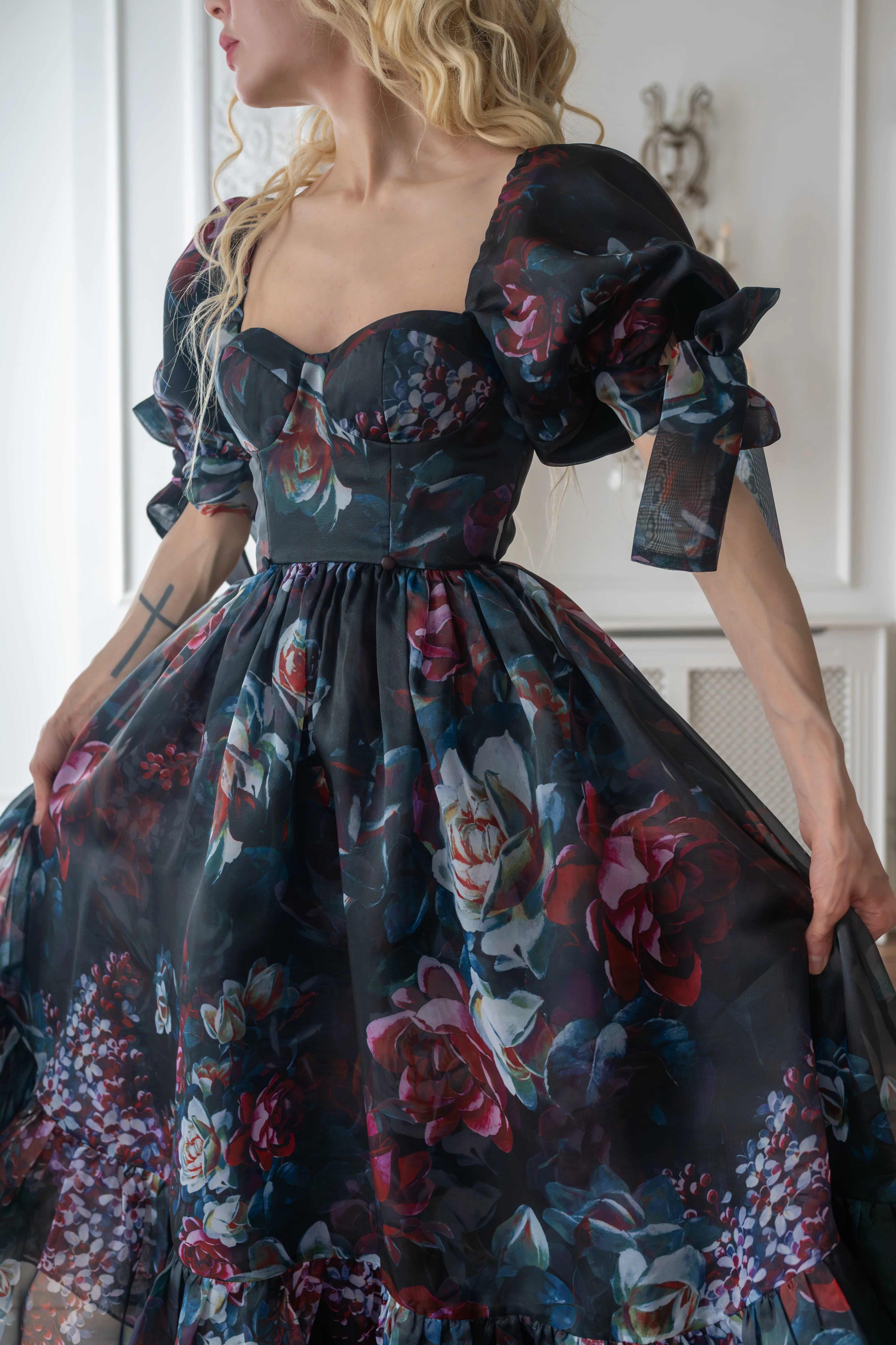 Nocturnal Beauty Soirée Dress - Image 3