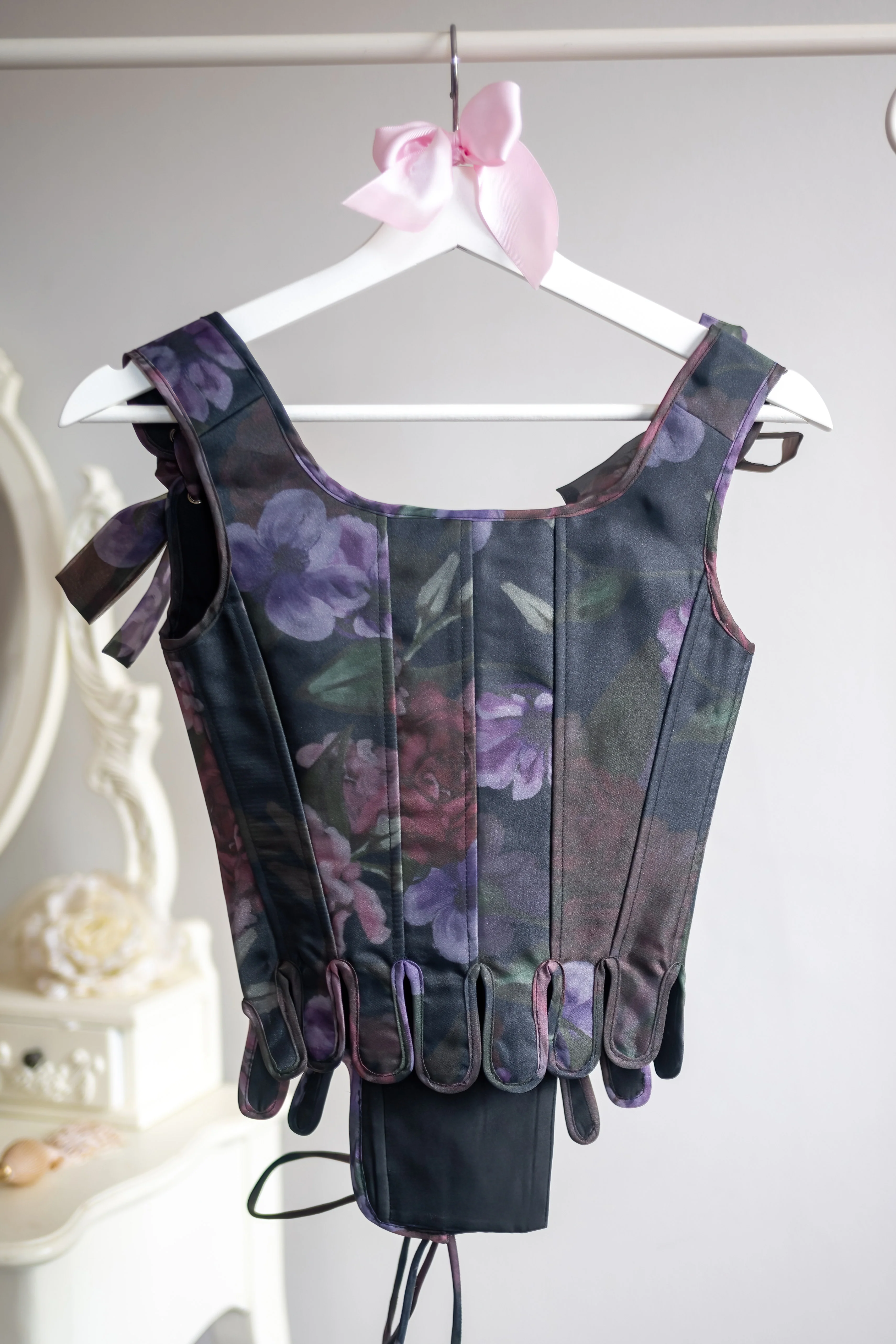 Odile's Triumph Medici Corset - Image 17