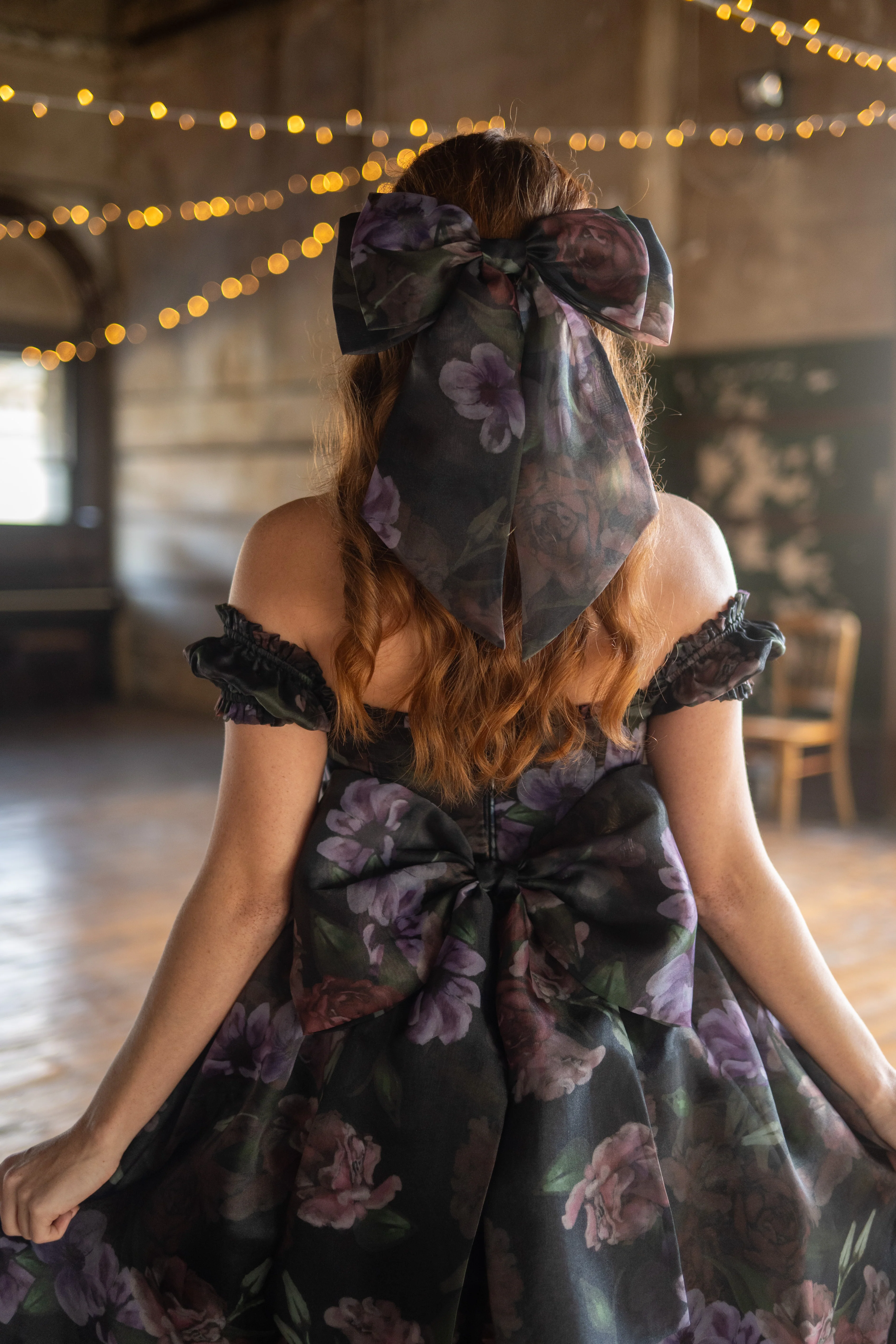 Odile's Triumph Winged Hairbow - Image 2