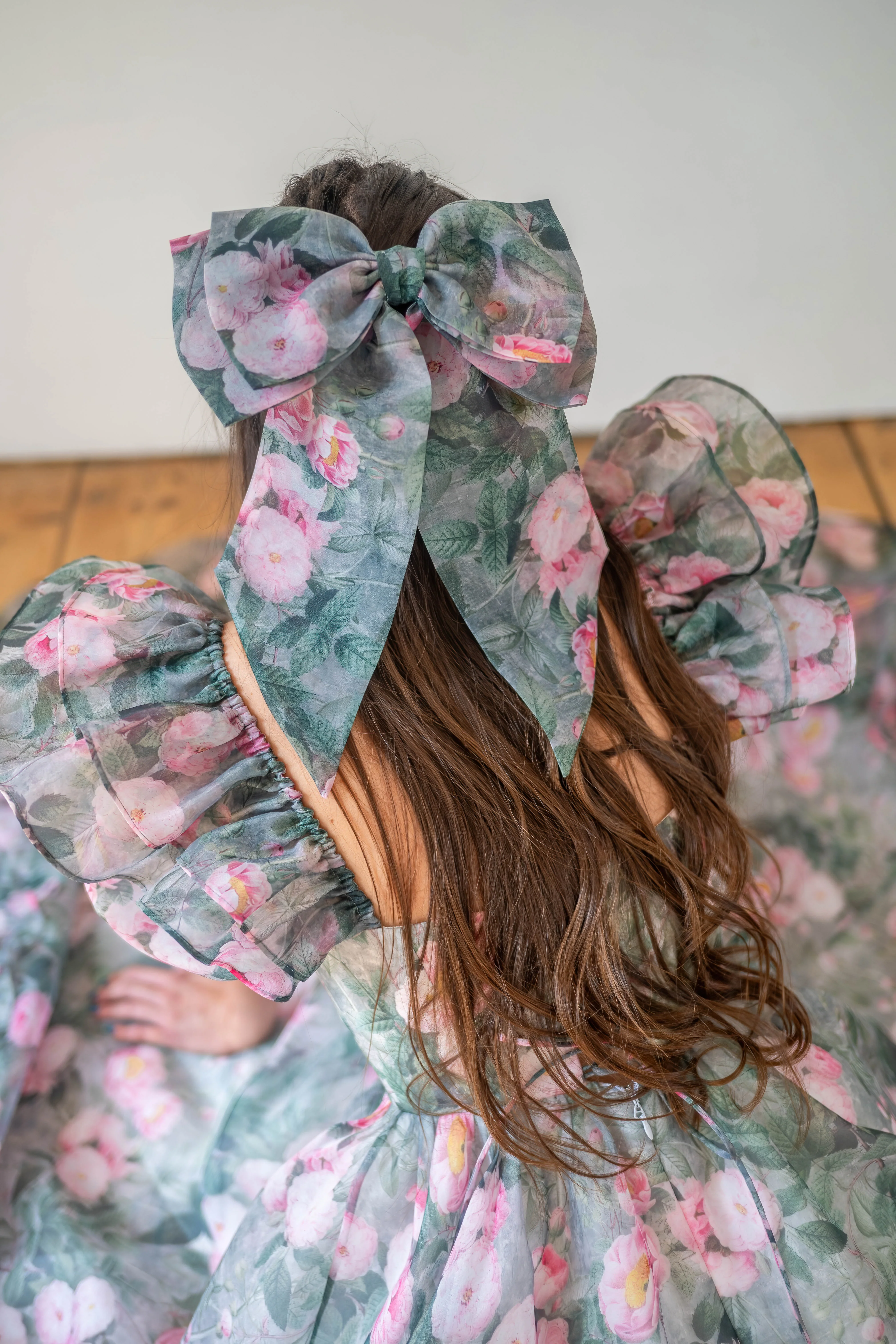 Peony Bouquet Winged Bow - Image 2