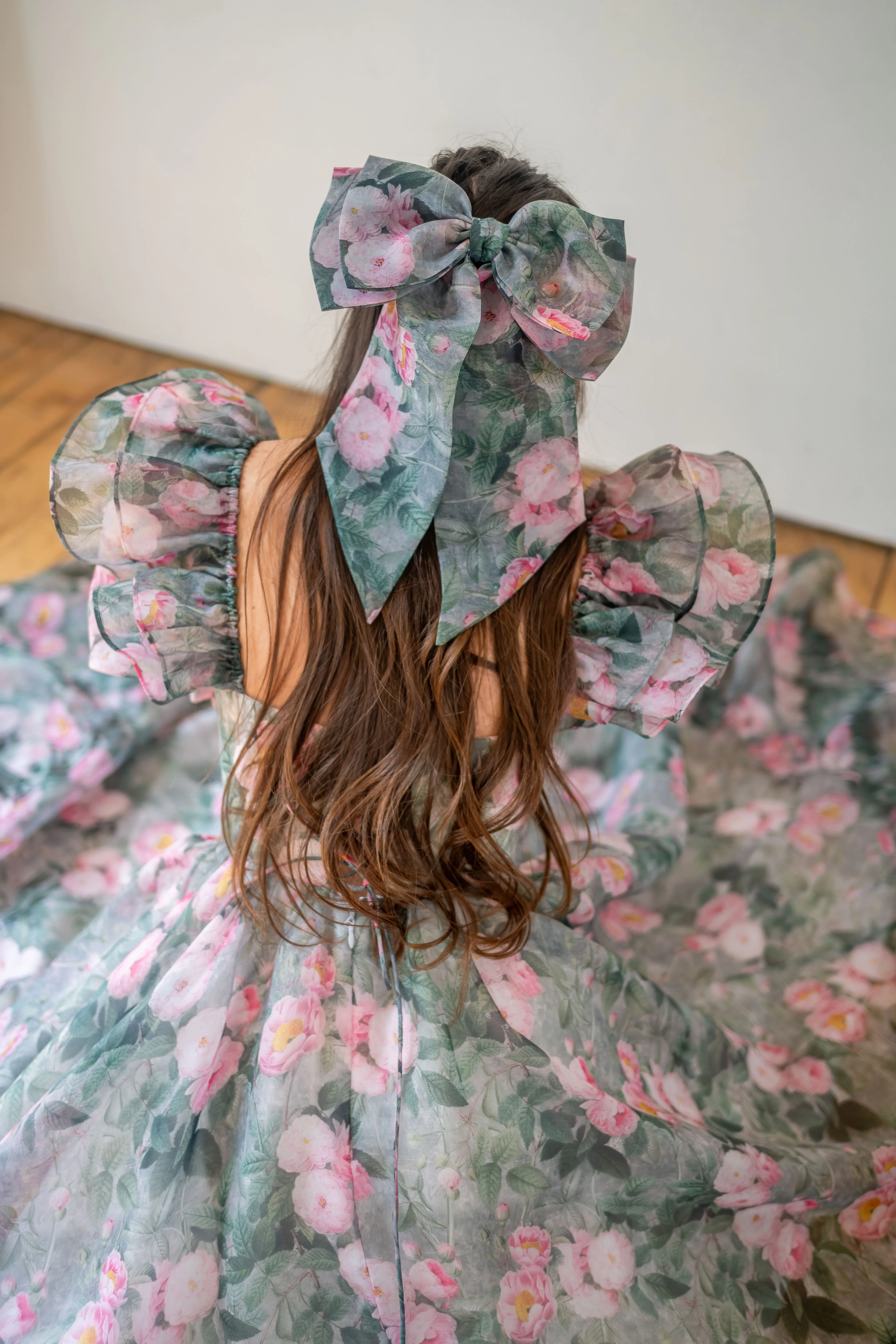 Peony Bouquet Winged Bow - Image 5