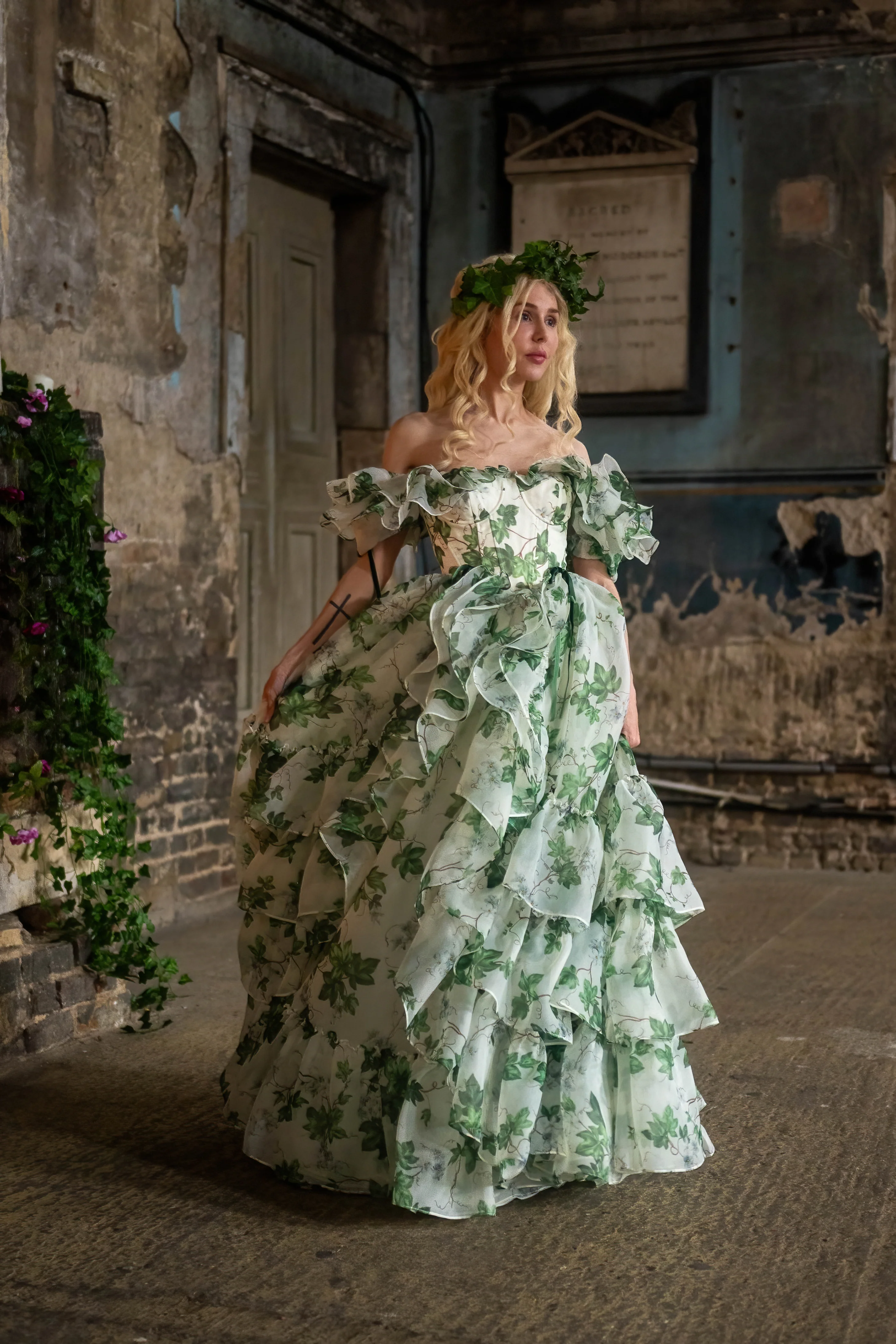Poison Ivy Persephone Gown - Image 13