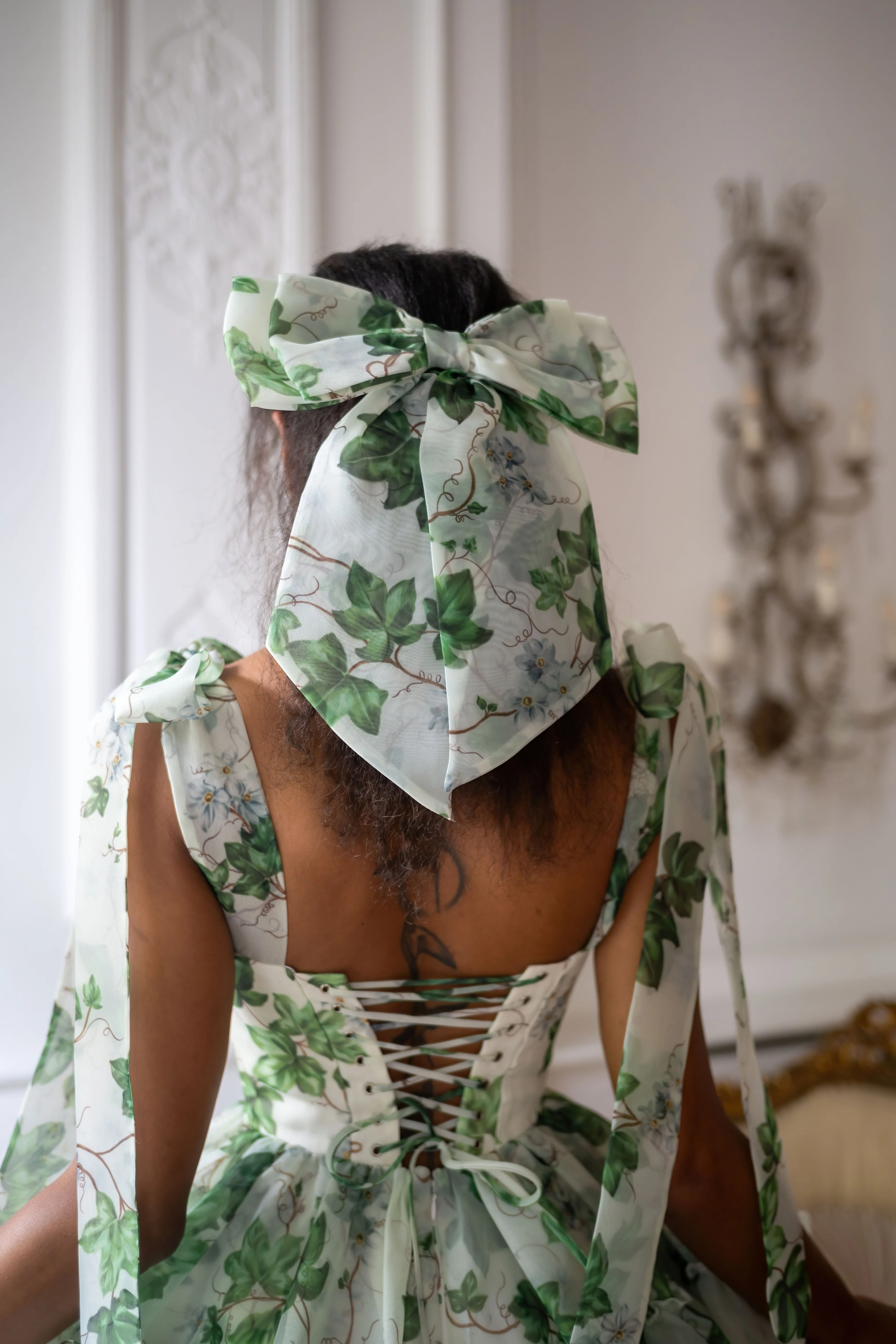 Poison Ivy Winged Hairbow - Image 3