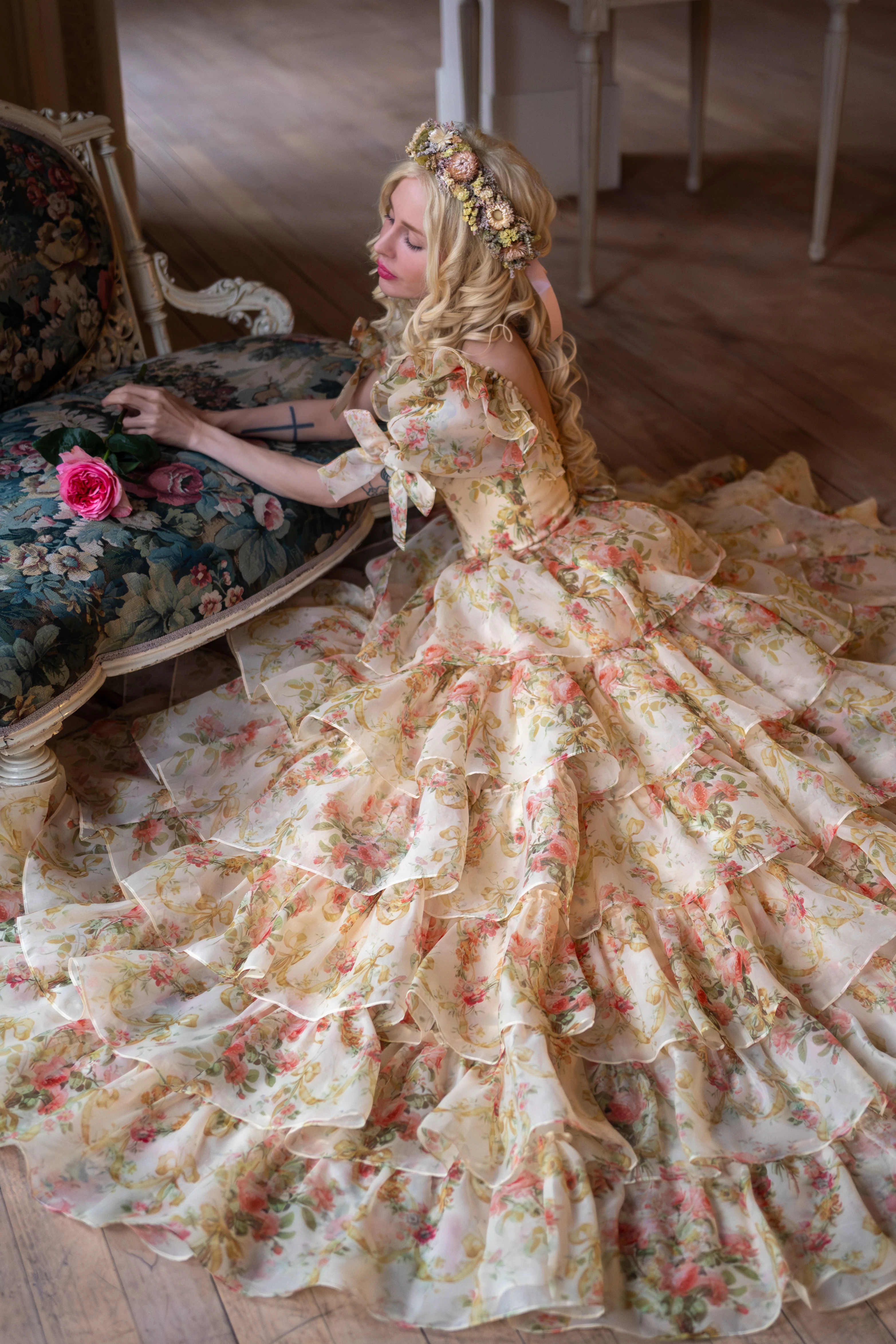 Queen Alexandra Debutante Gown - Image 3