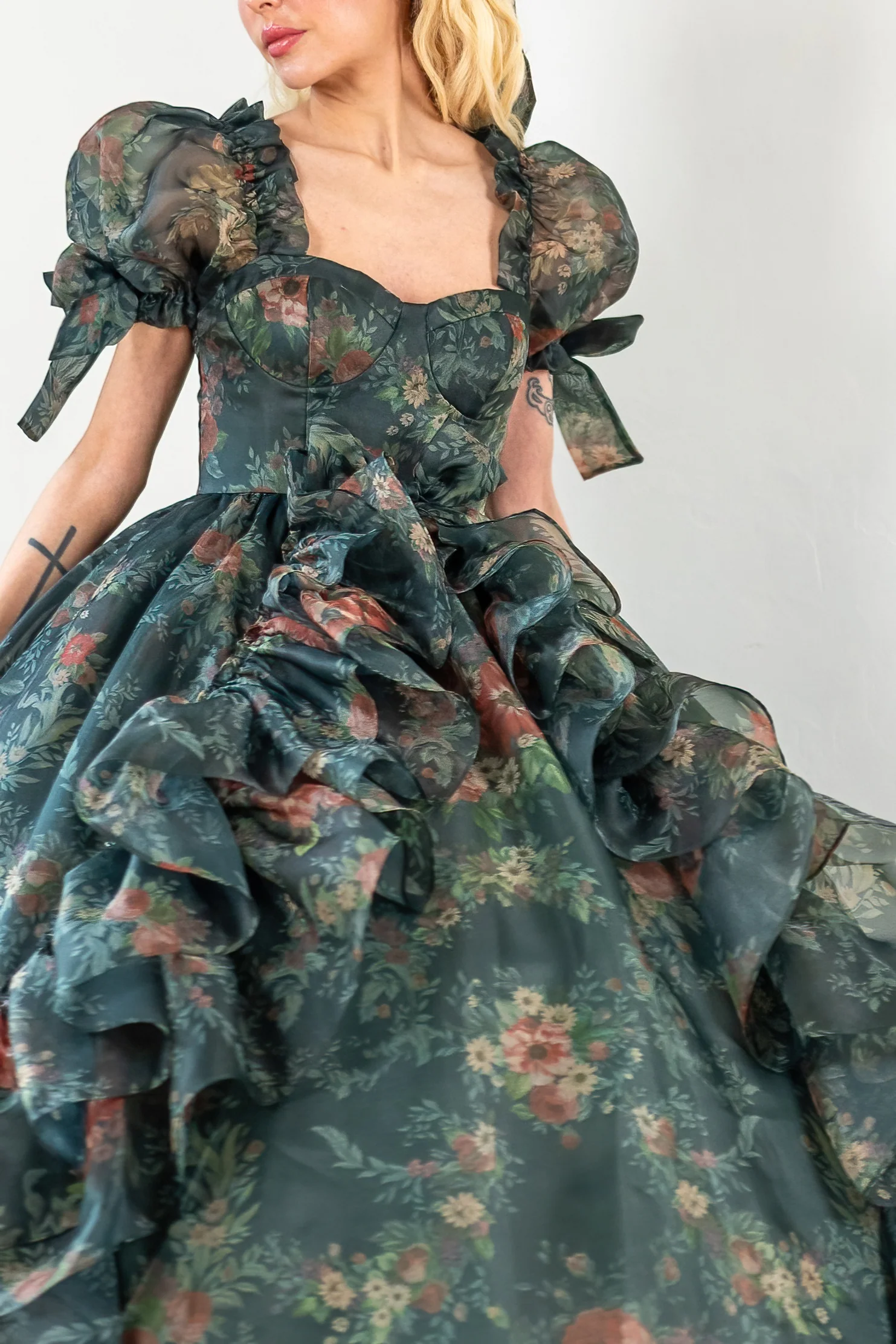 Sylvan Glade Legacy Gown - Image 19