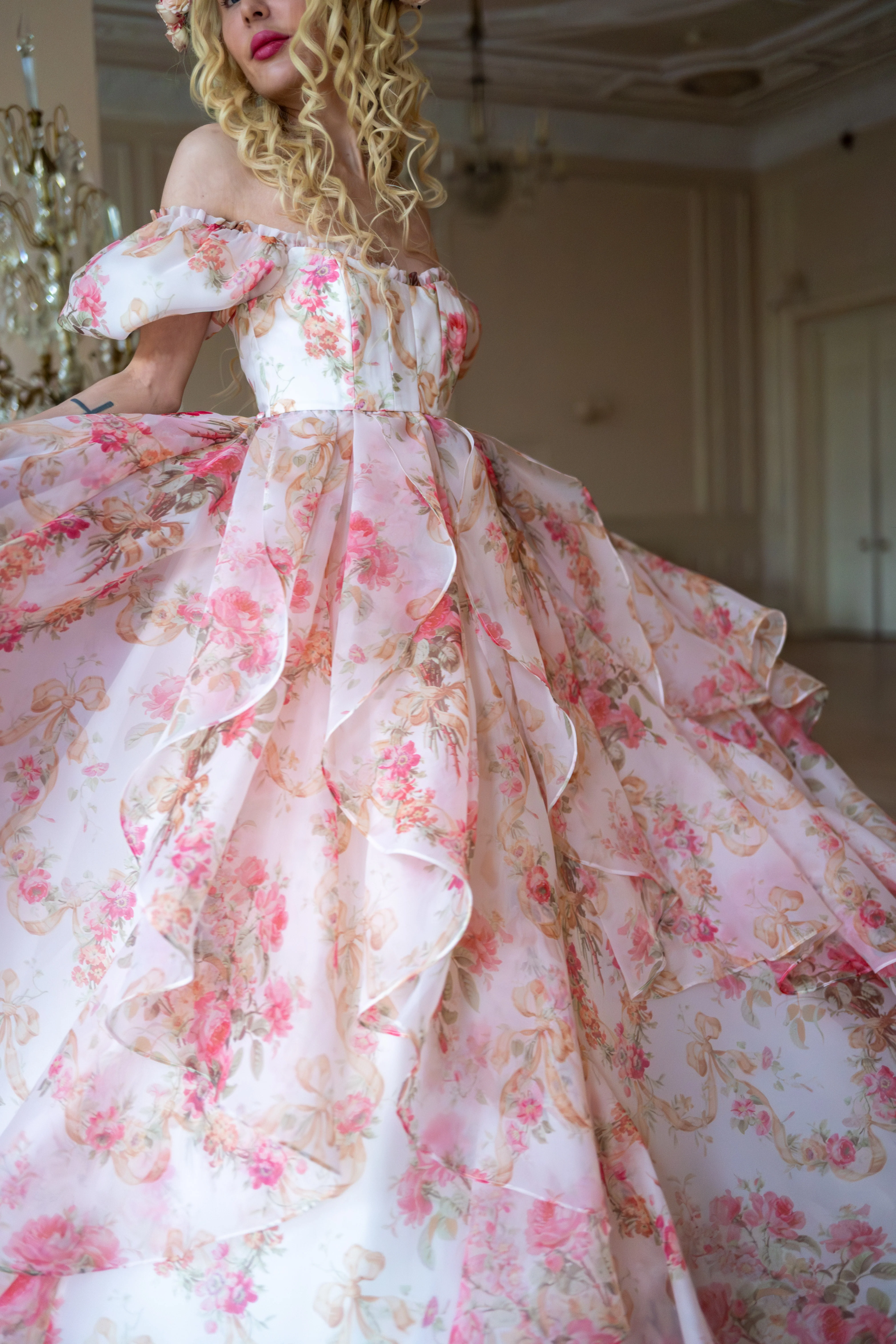 Venetian Rose Renaissance Gown - Image 11