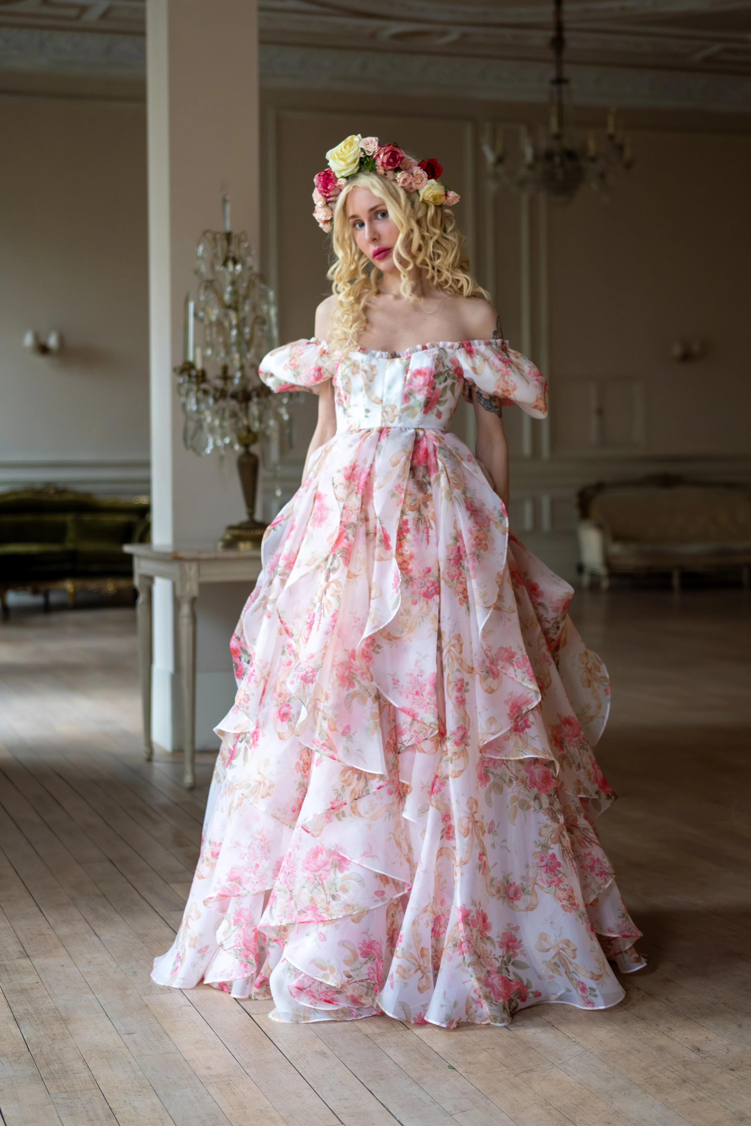 Venetian Rose Renaissance Gown - Image 4