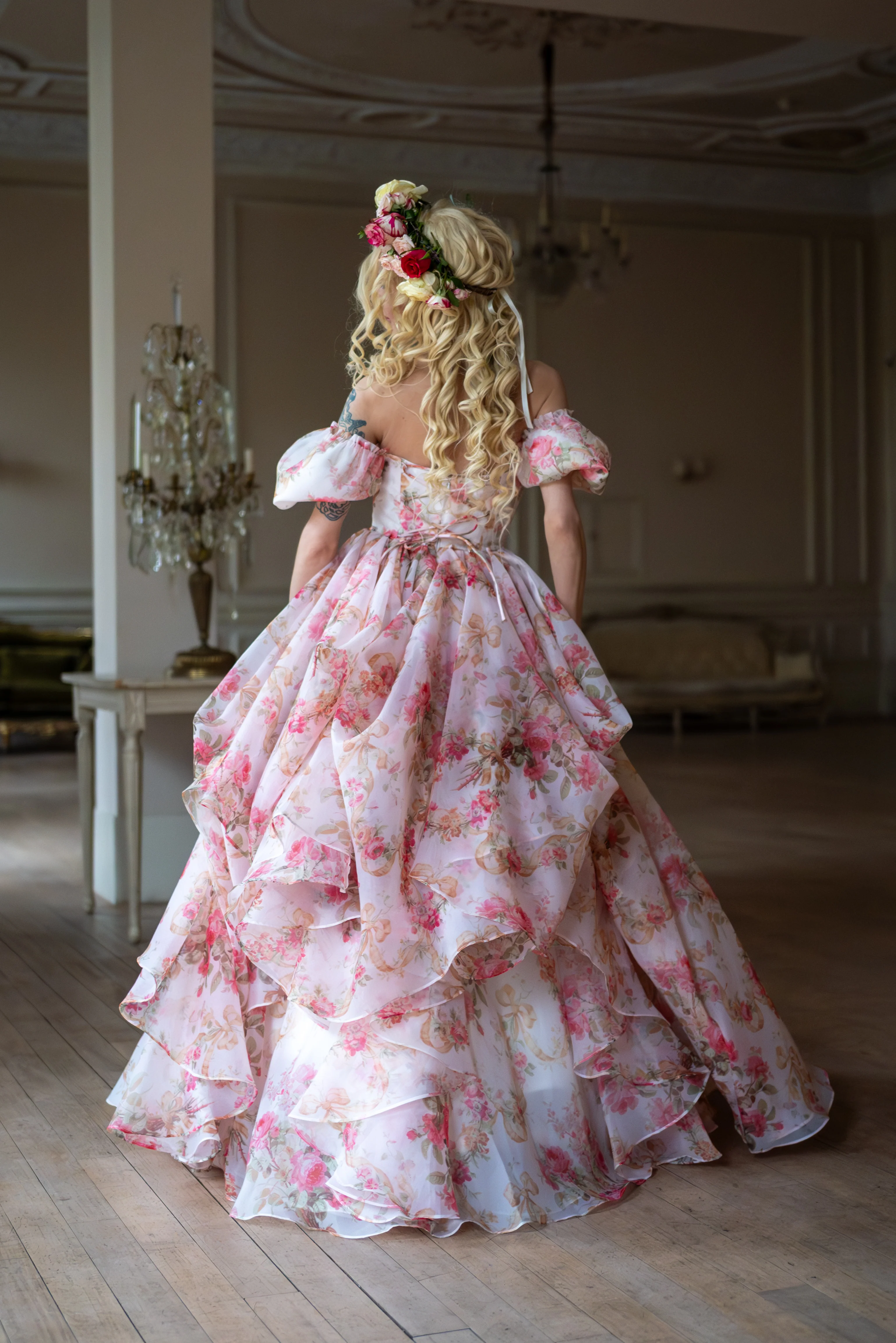Venetian Rose Renaissance Gown - Image 5