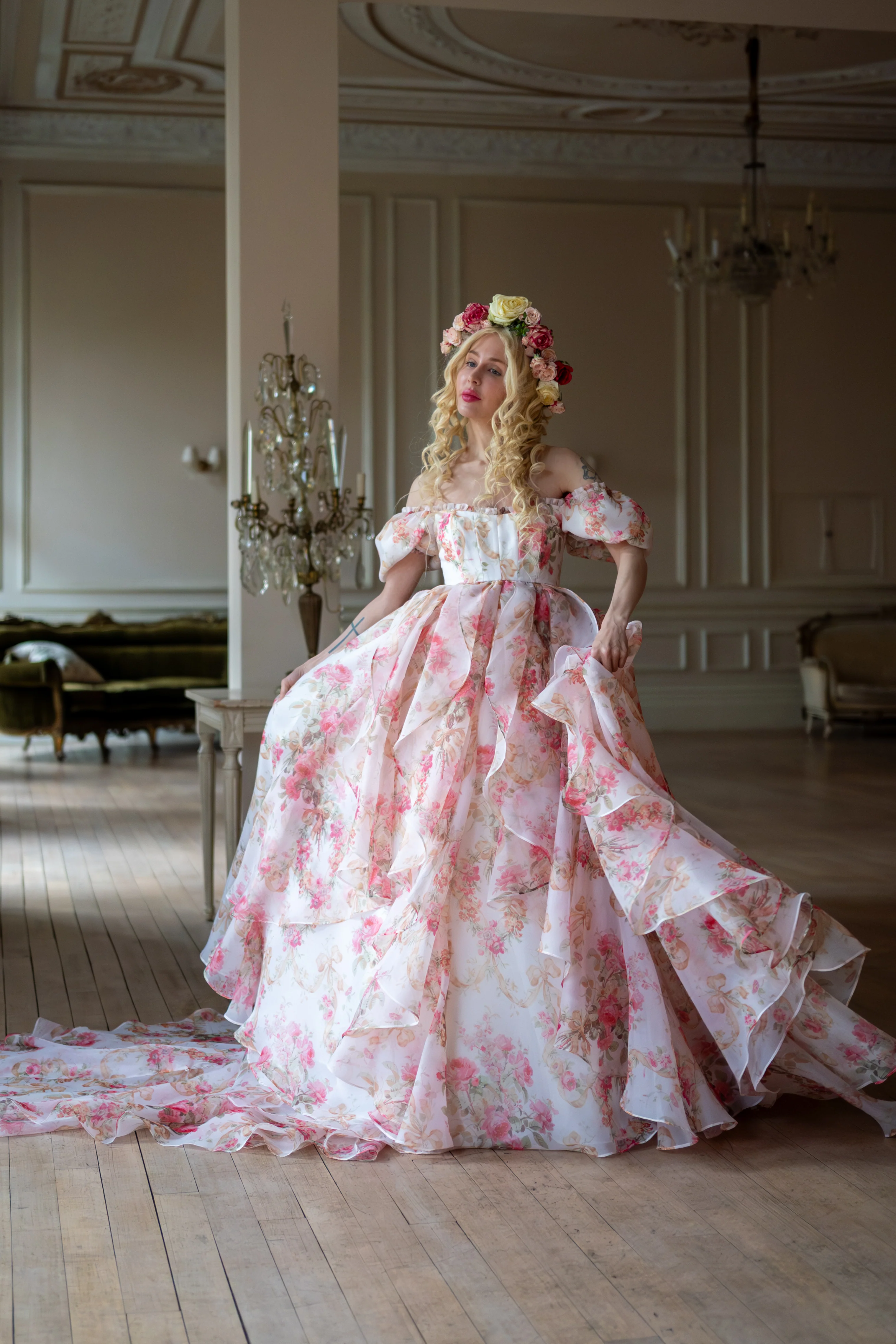 Venetian Rose Renaissance Gown - Image 7