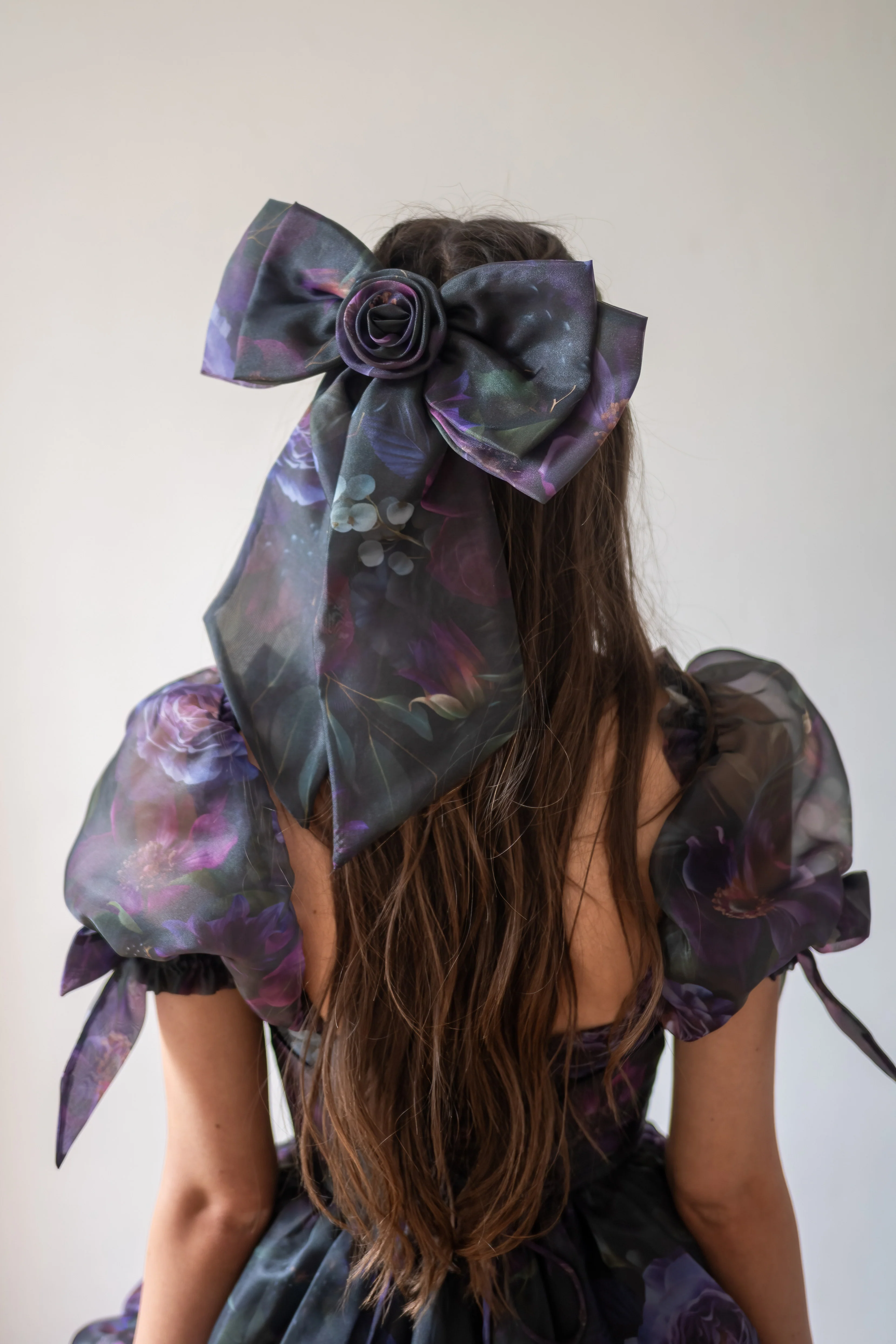 Witching Hour Rosebud Bow - Image 9